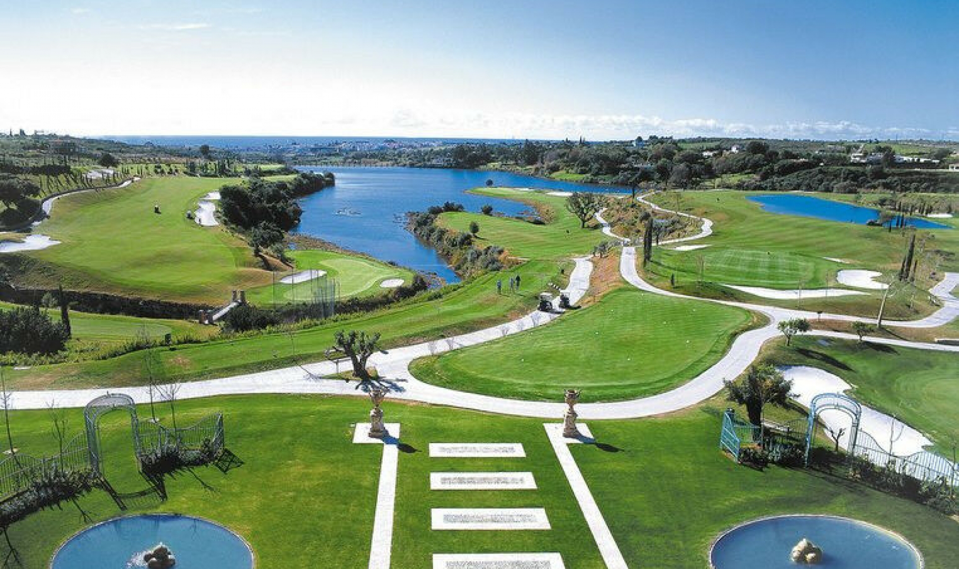 Resale - House -
Los Flamingos