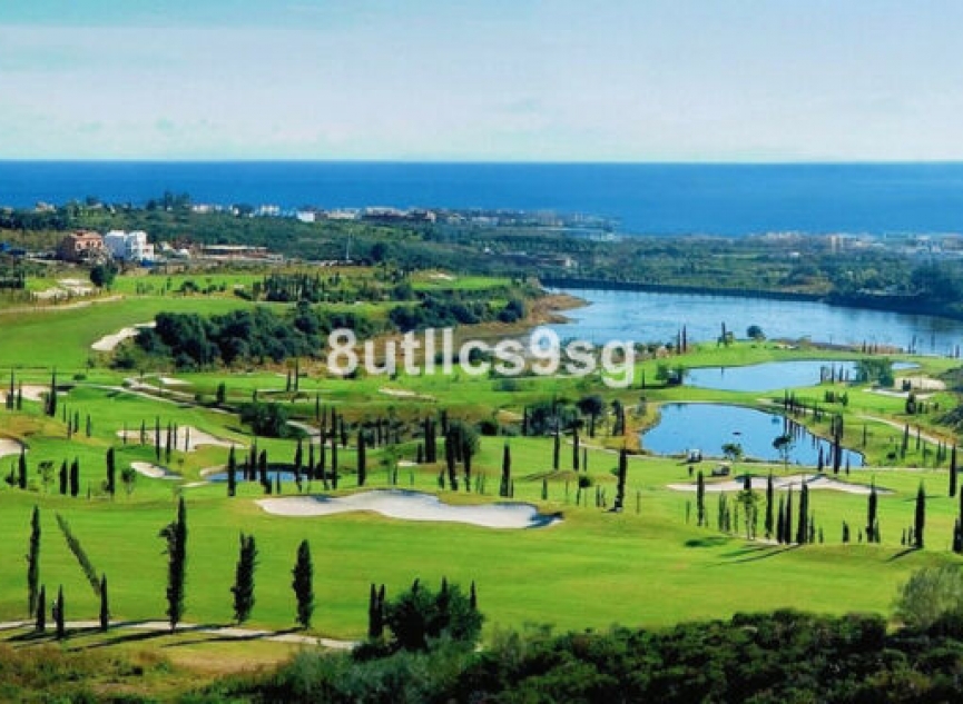 Resale - House -
Los Flamingos