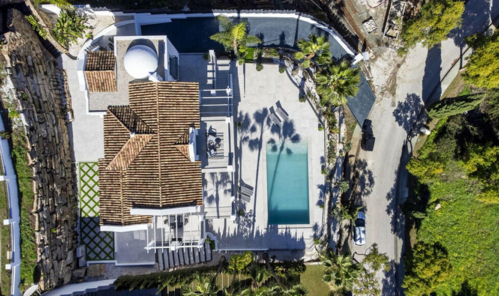 Resale - House -
Los Flamingos