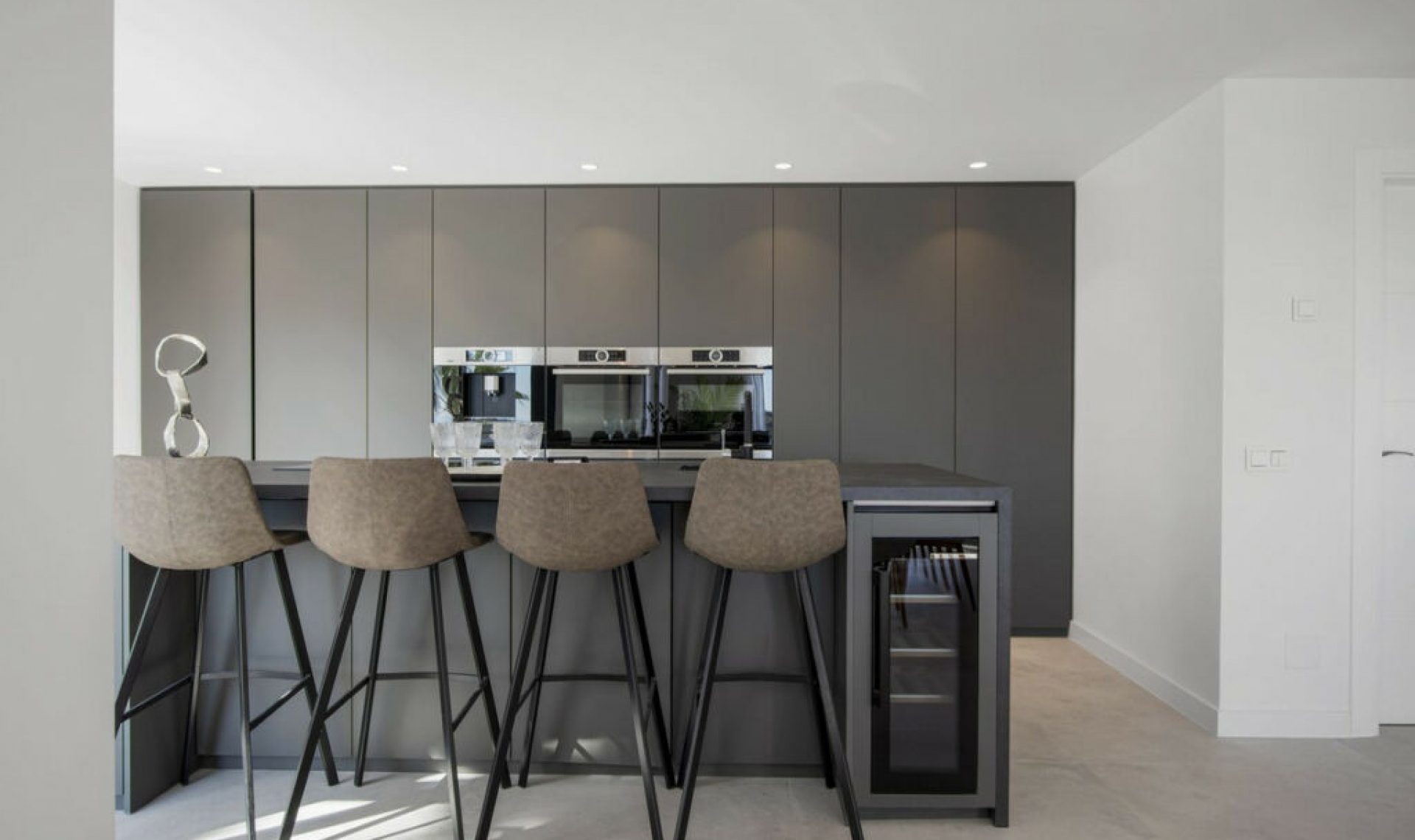 Resale - House -
Los Flamingos