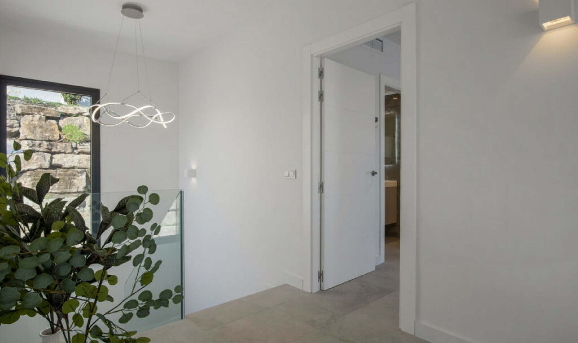 Resale - House -
Los Flamingos