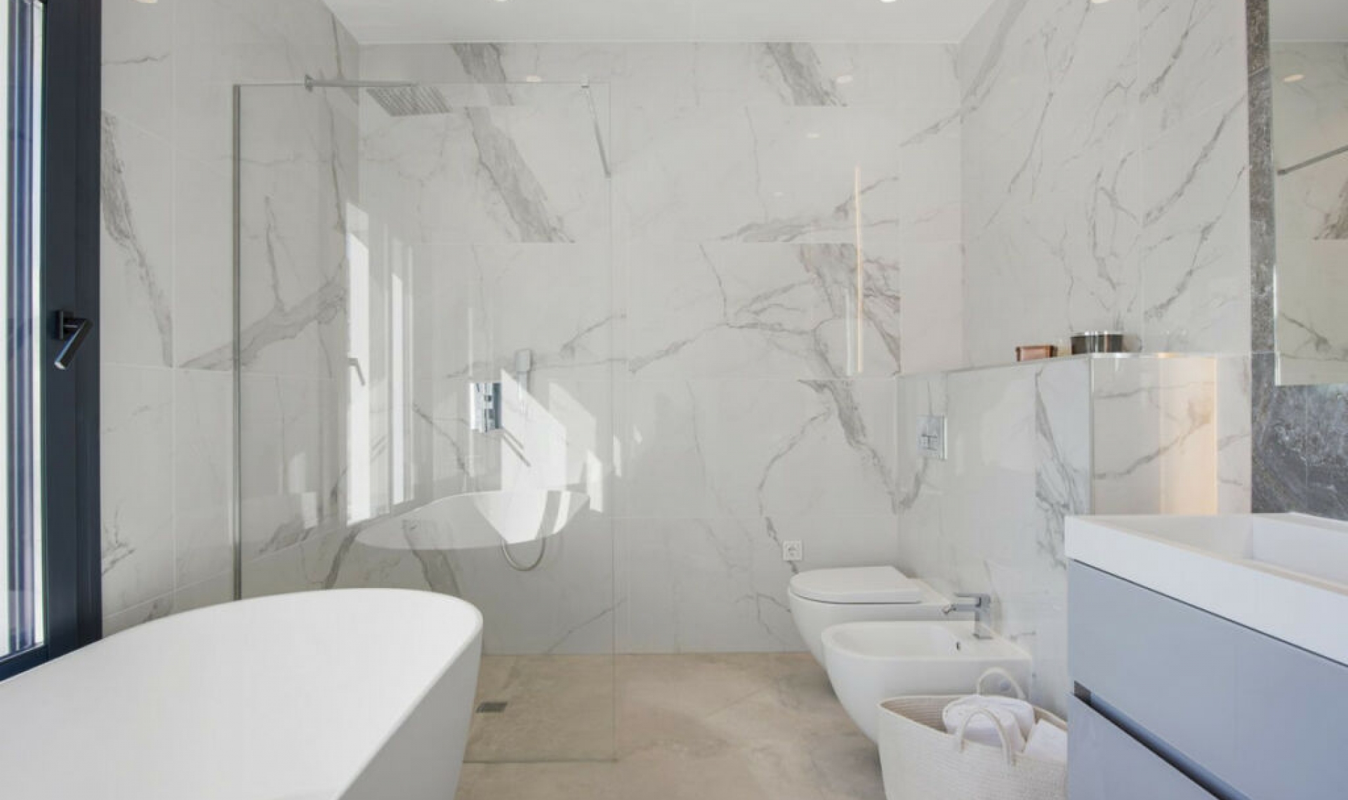 Resale - House -
Los Flamingos