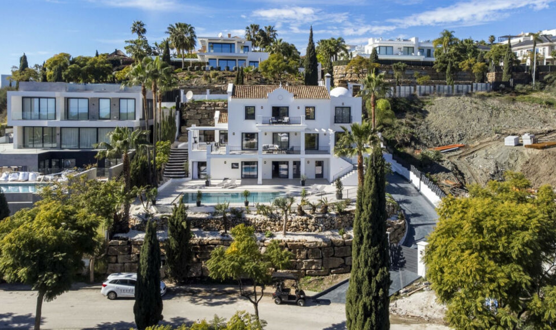 Resale - House -
Los Flamingos