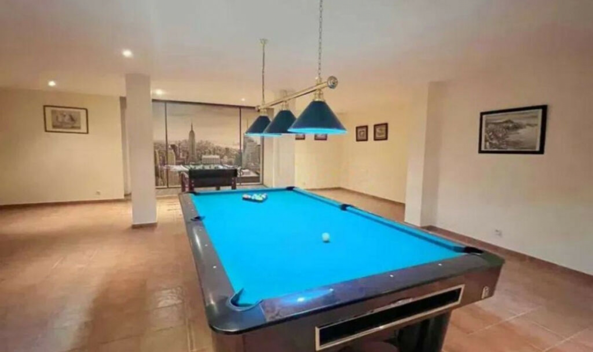 Resale - House -
Los Flamingos