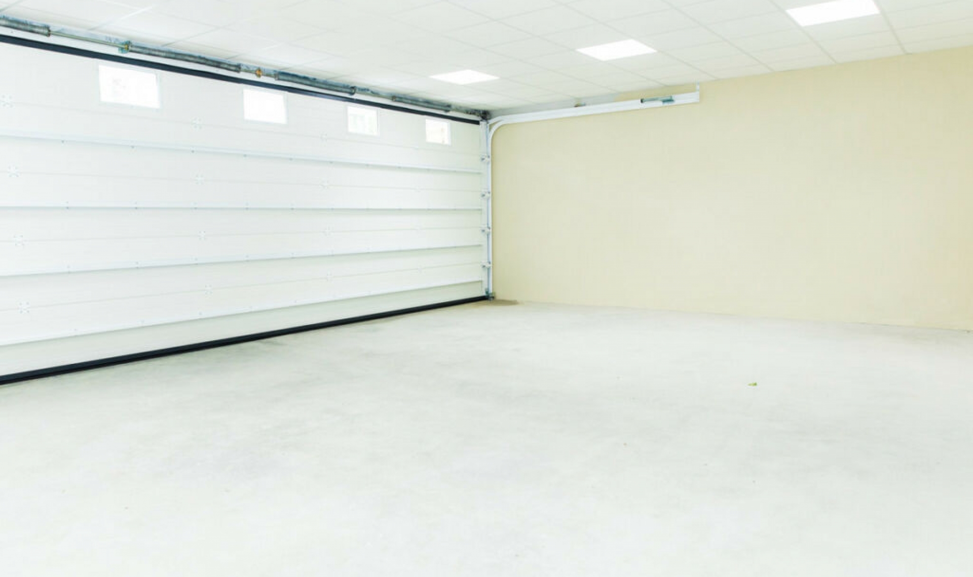 Resale - House -
Los Flamingos