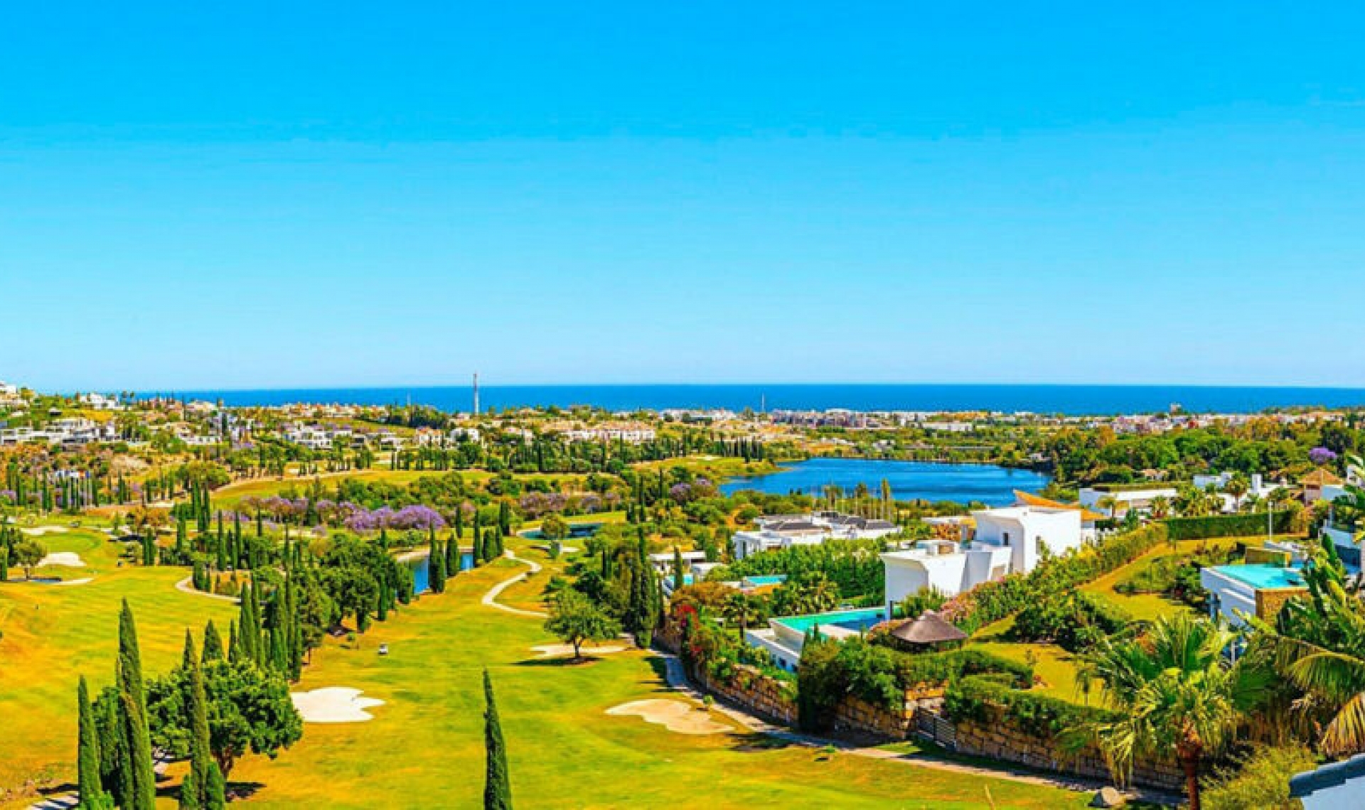 Resale - House -
Los Flamingos