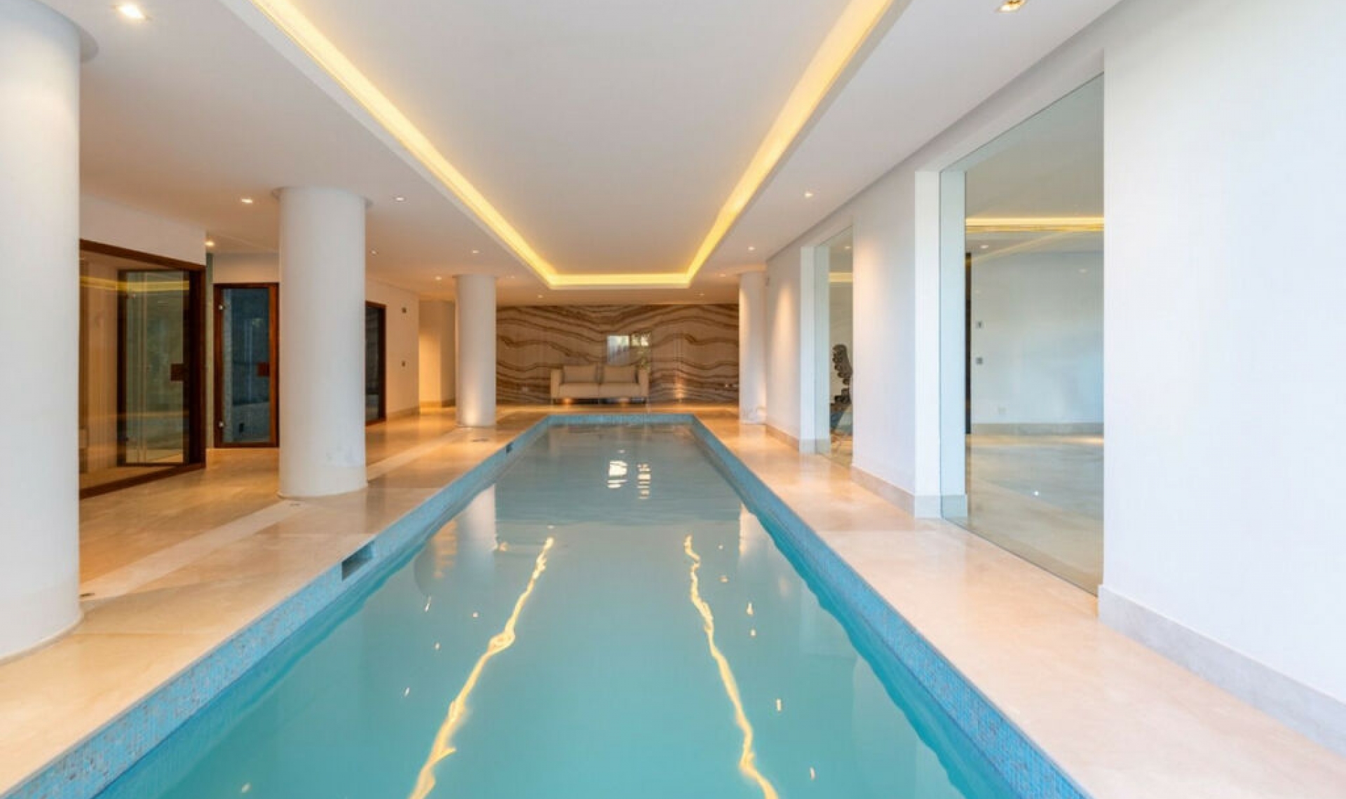 Resale - House -
Los Flamingos