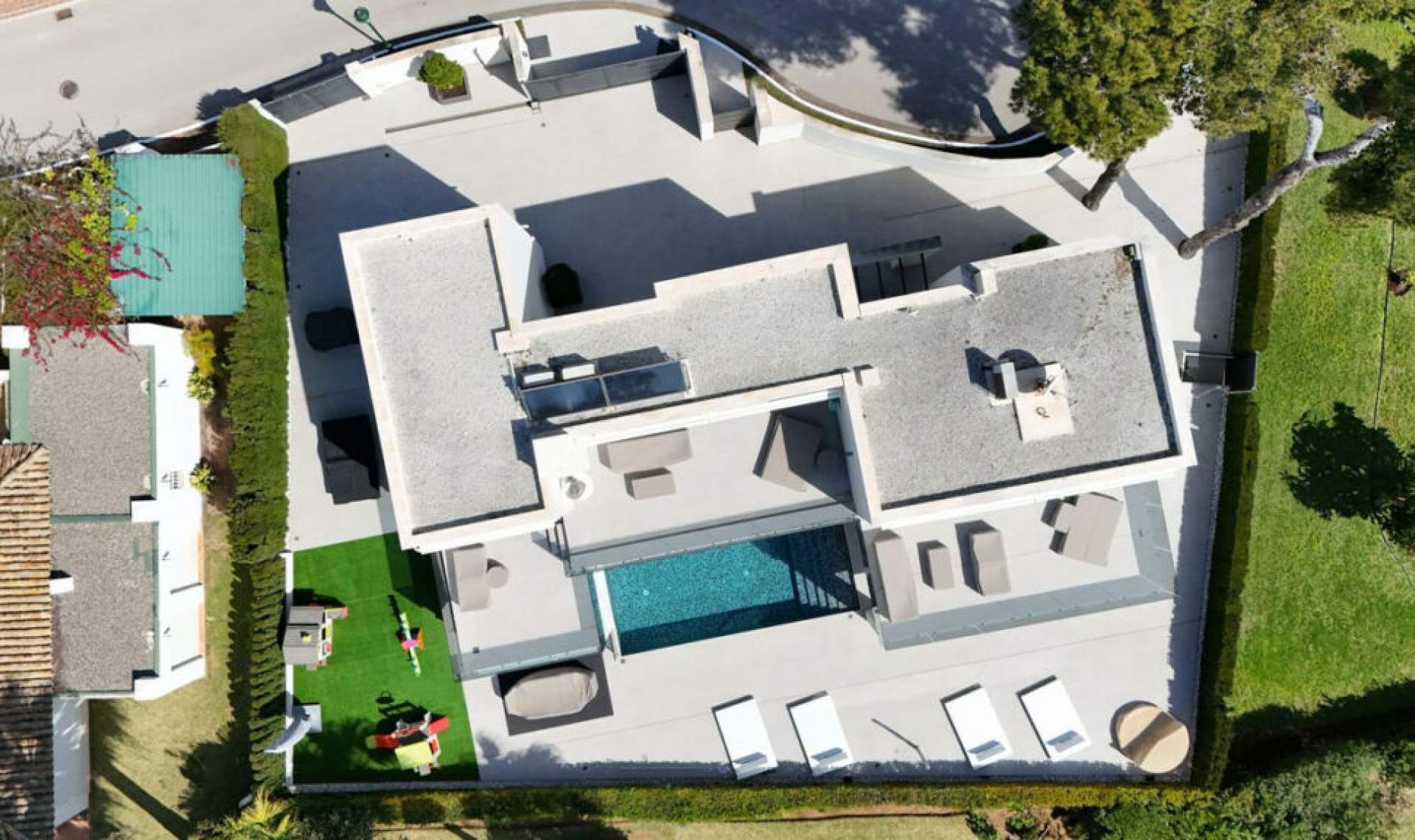 Resale - House -
Los Monteros