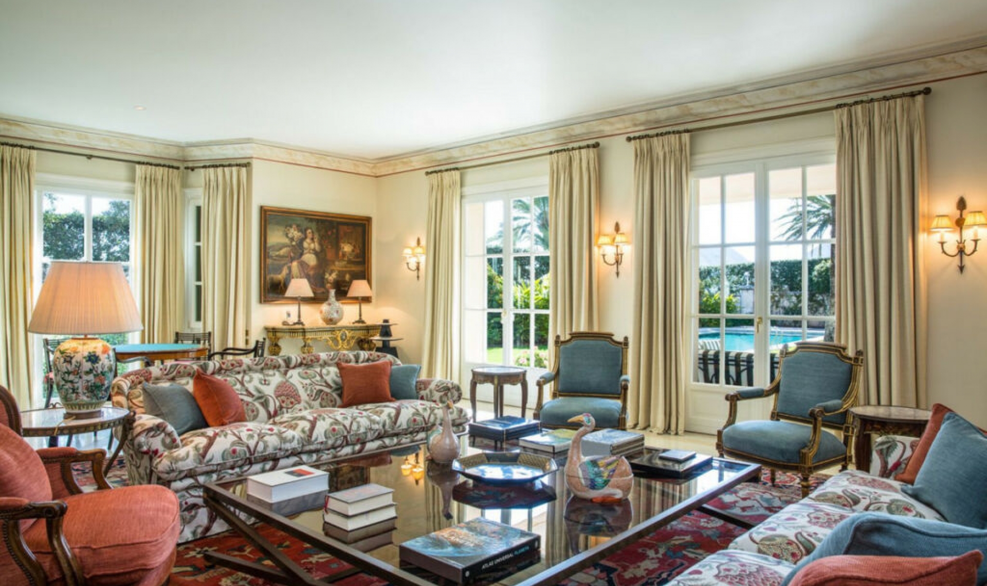 Resale - House -
Los Monteros