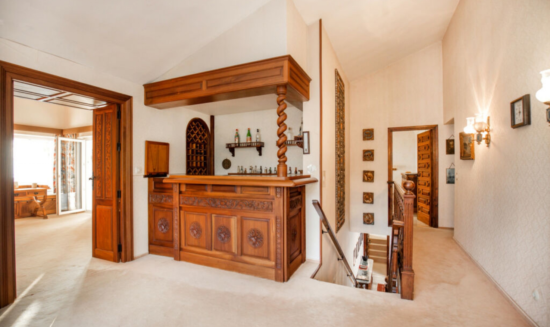 Resale - House -
Los Monteros