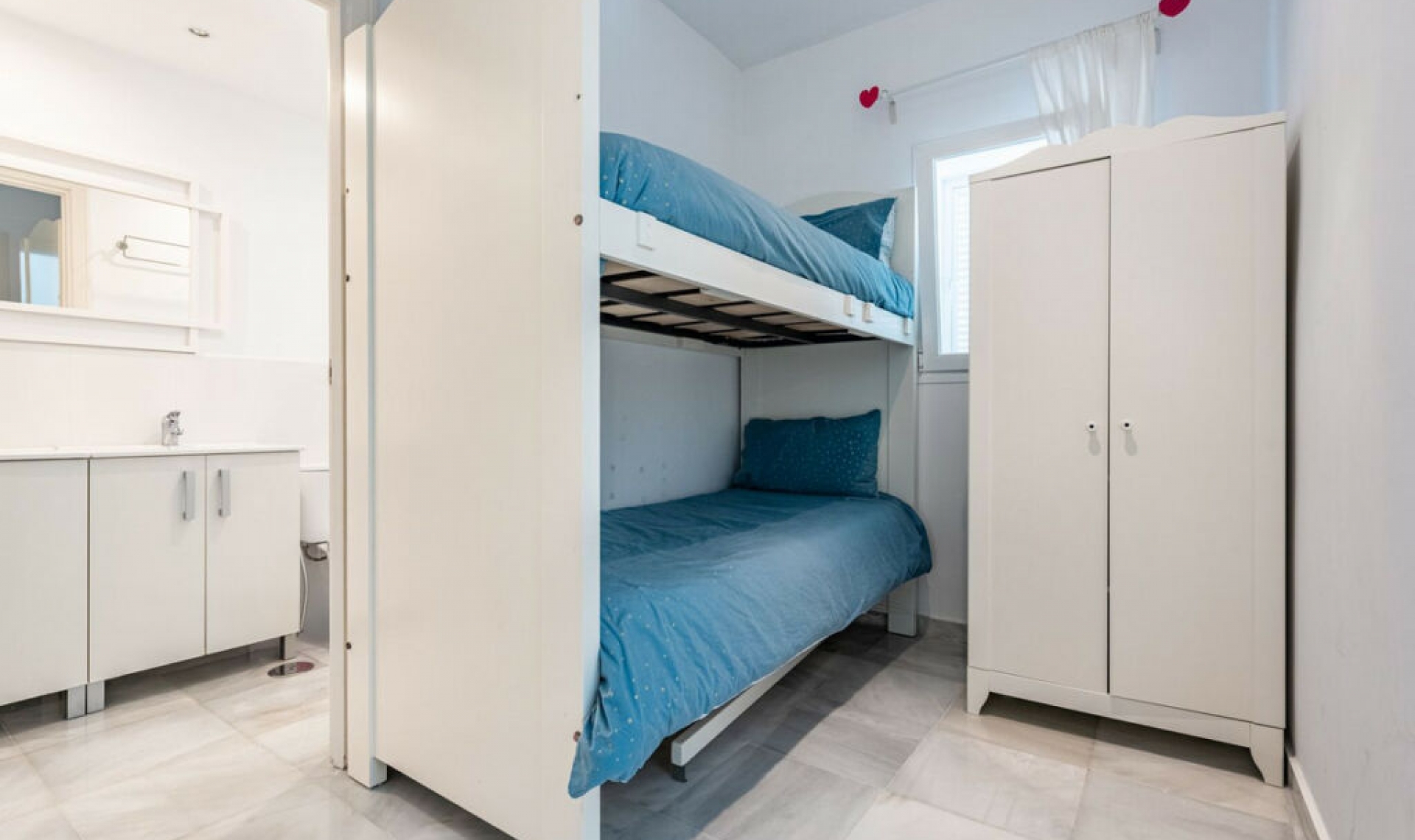 Resale - House -
Los Monteros