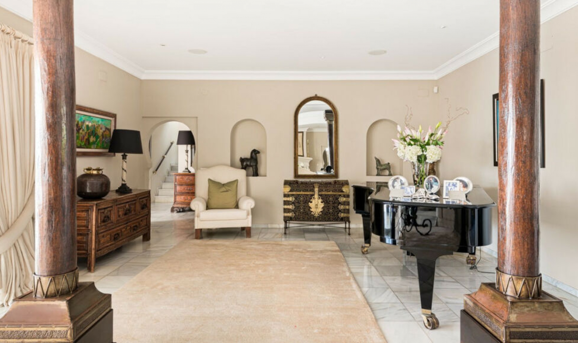 Resale - House -
Los Monteros