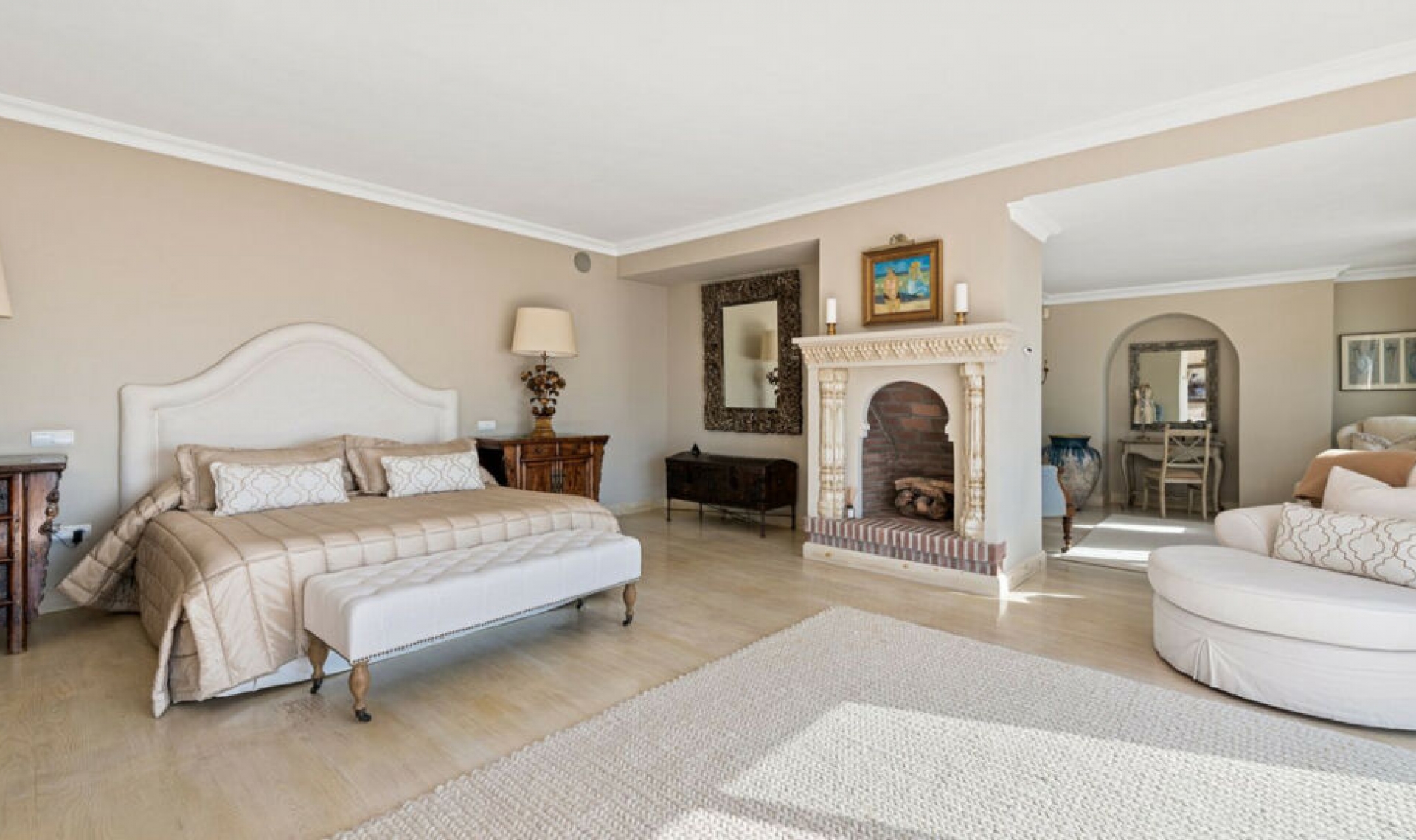 Resale - House -
Los Monteros