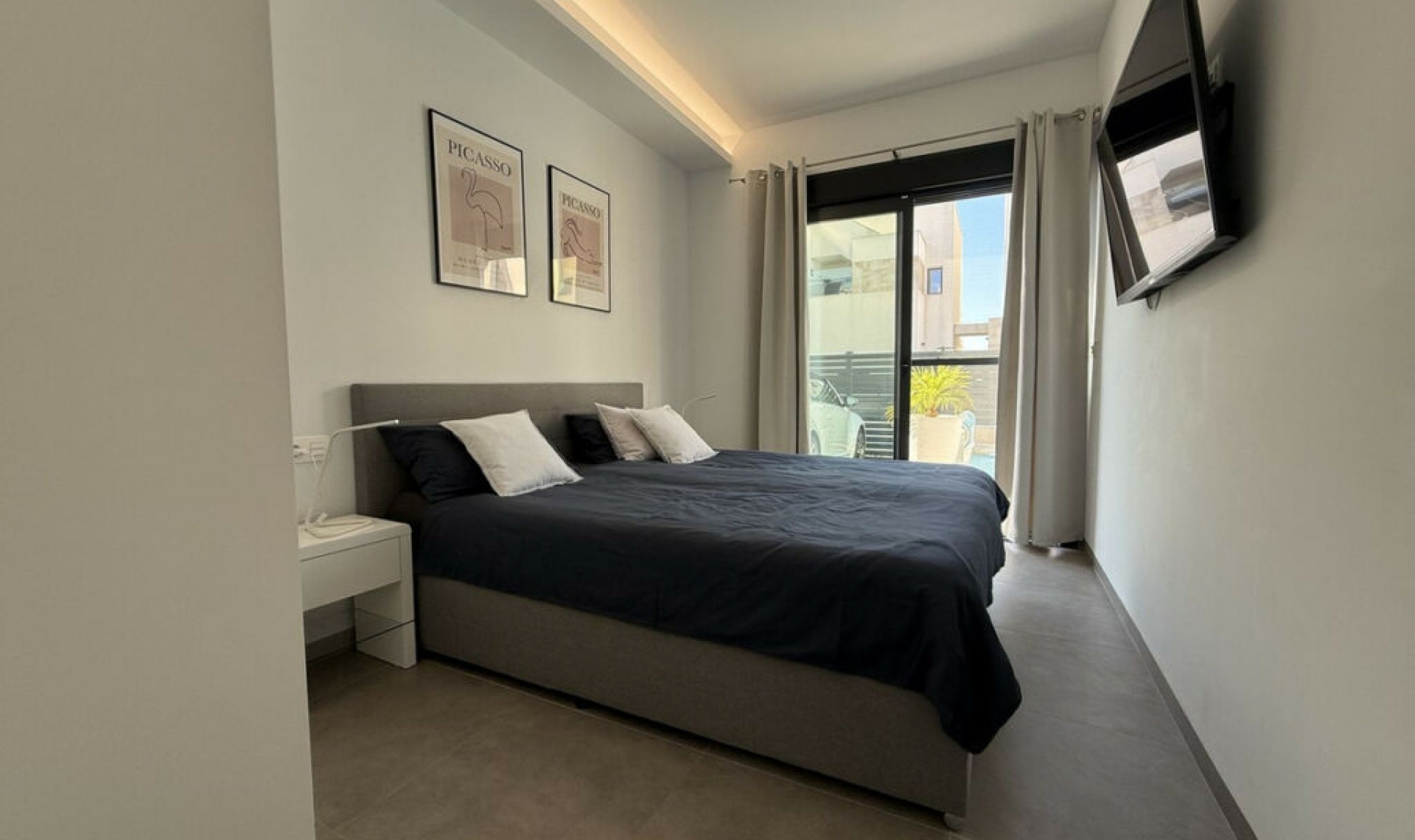 Resale - House -
Los Montesinos