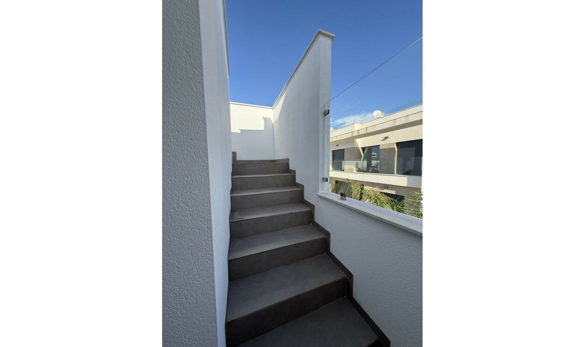 Resale - House -
Los Montesinos