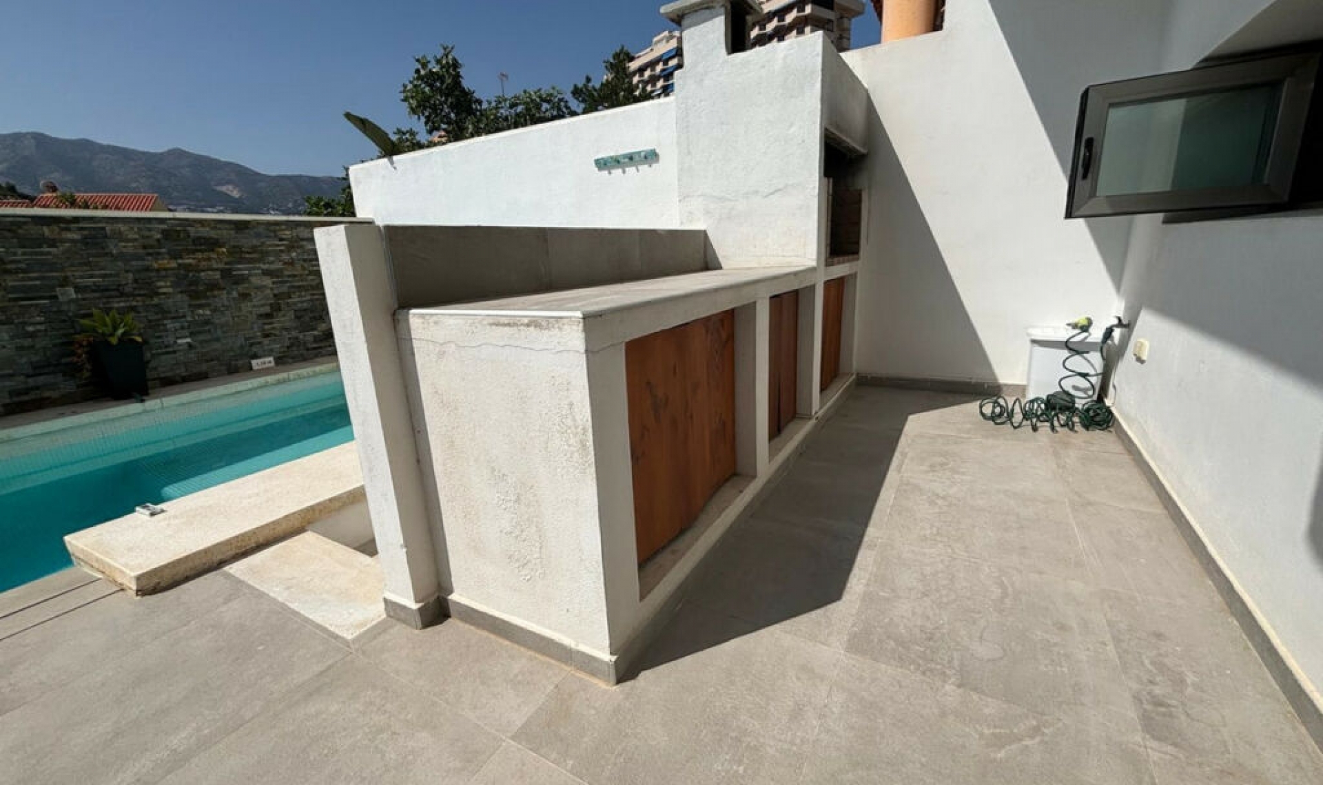 Resale - House -
Los Pacos