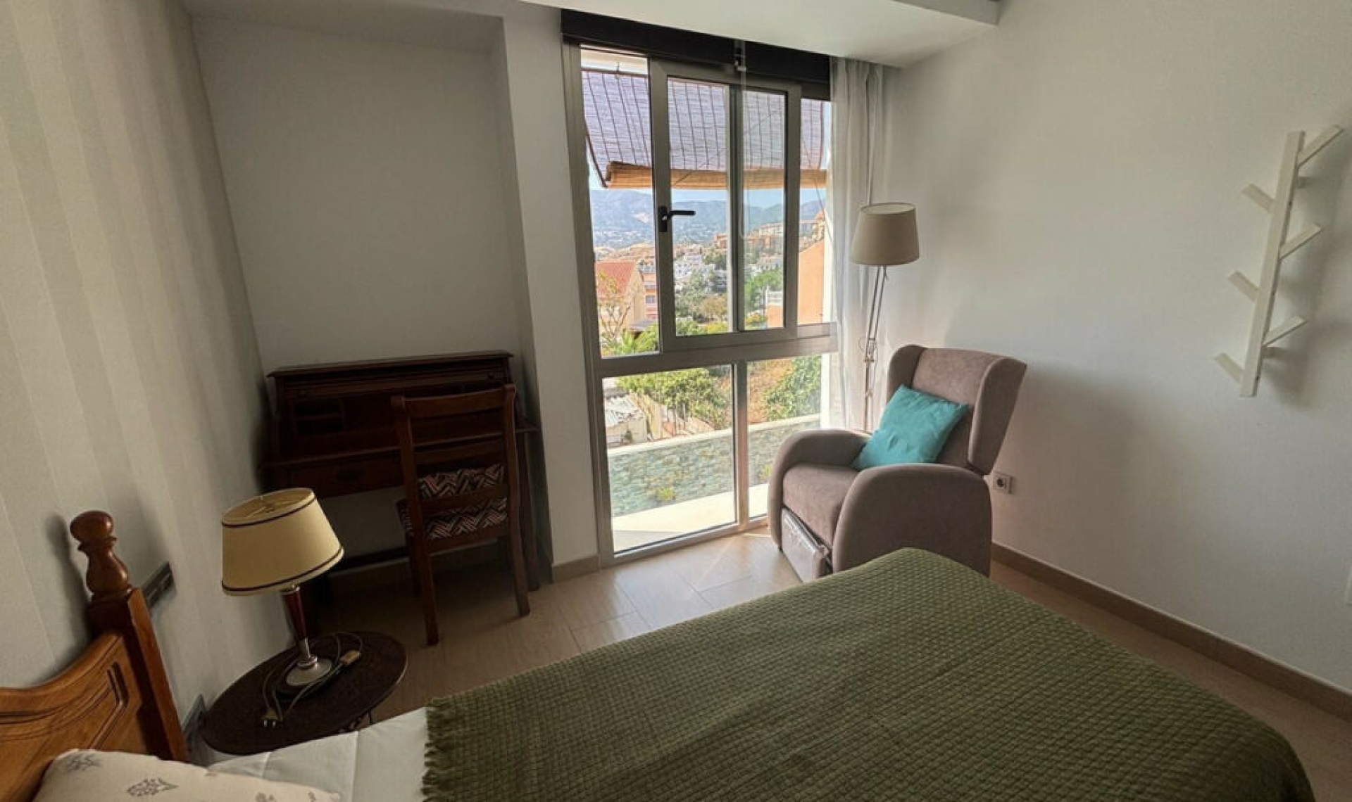 Resale - House -
Los Pacos