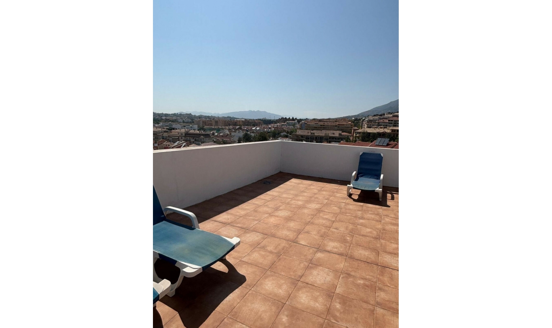 Resale - House -
Los Pacos