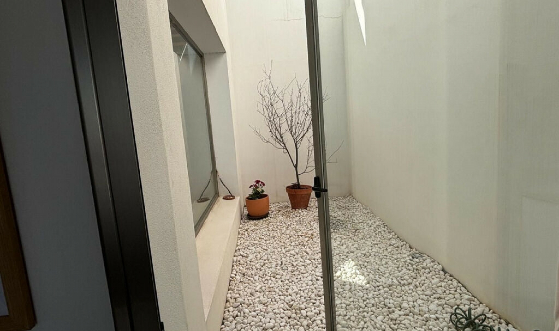 Resale - House -
Los Pacos