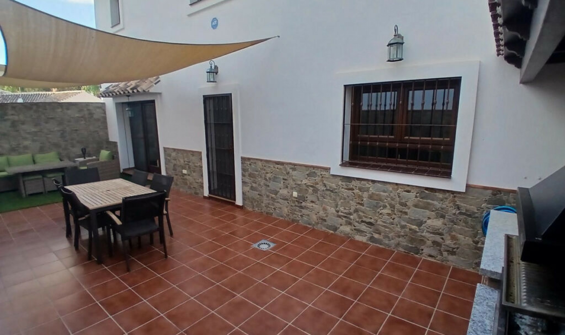 Resale - House -
Los Pacos