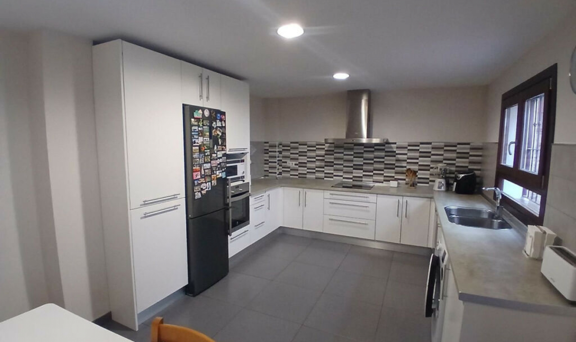 Resale - House -
Los Pacos