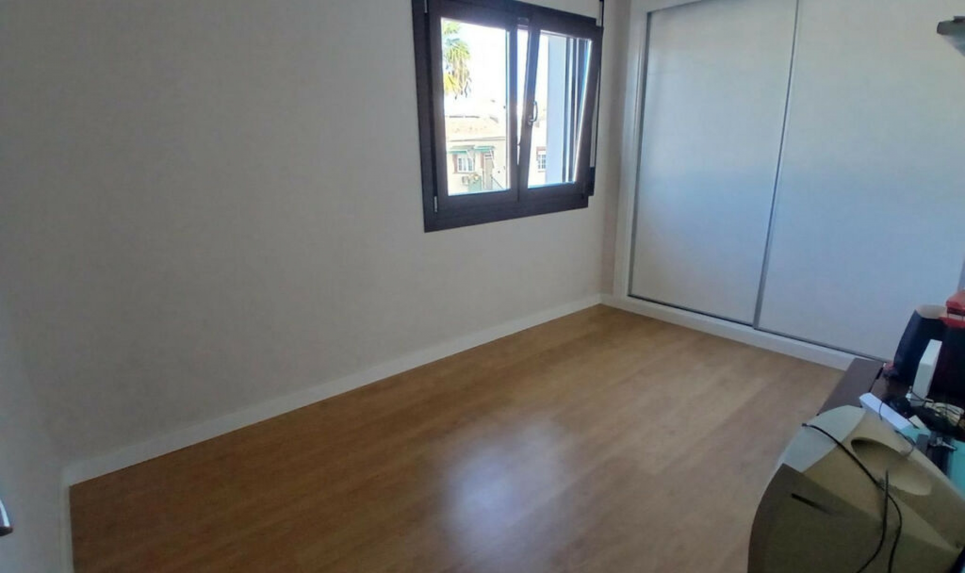 Resale - House -
Los Pacos