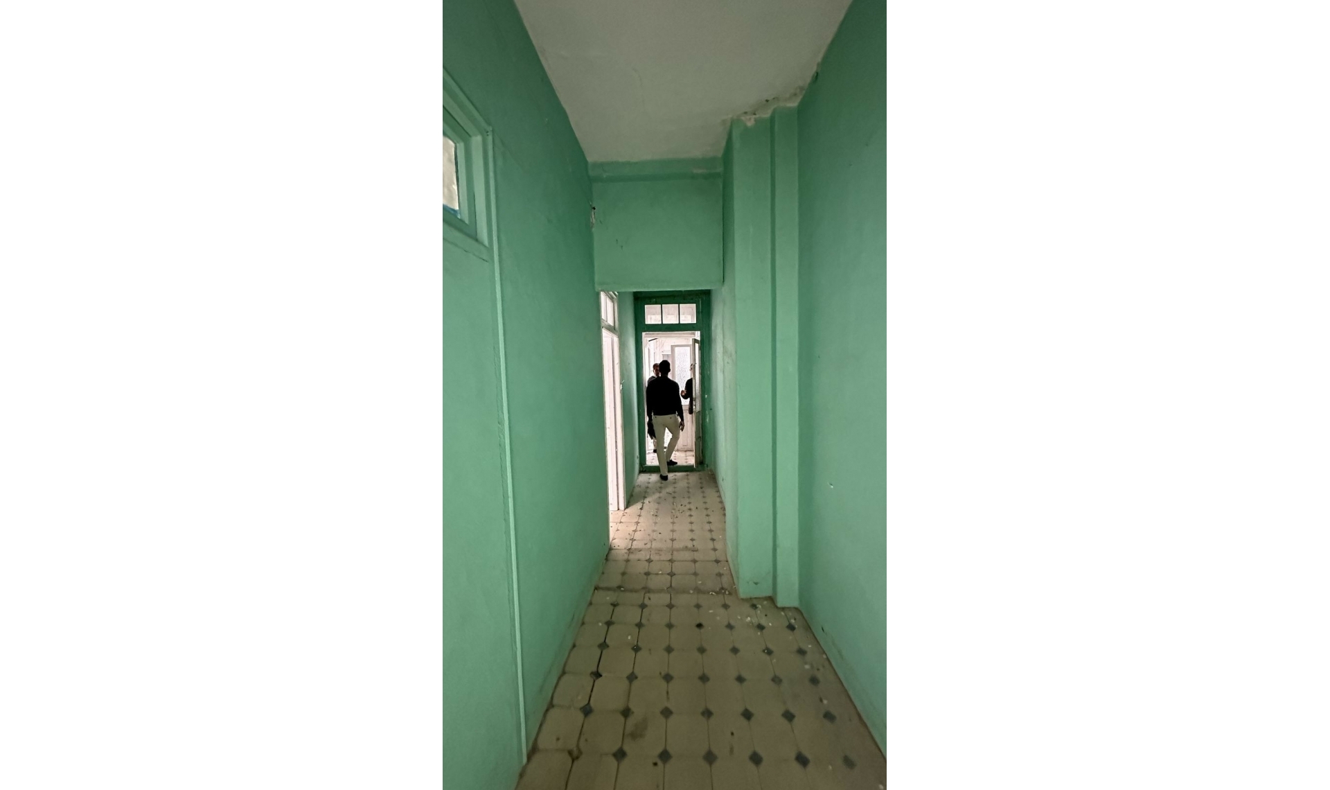 Resale - House -
Málaga Centro