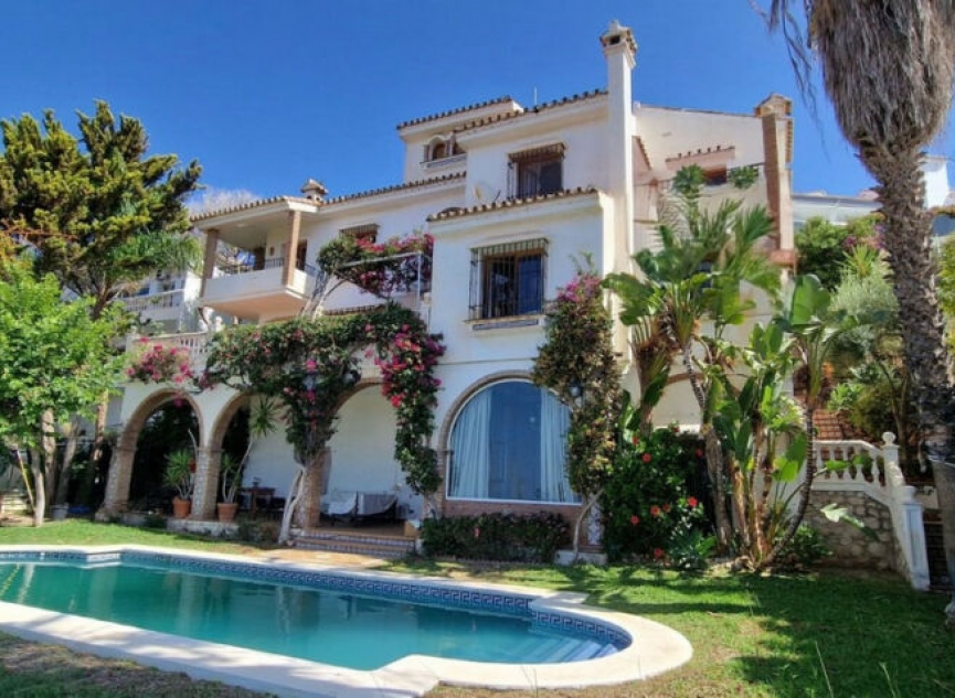 Resale - House -
Málaga Este