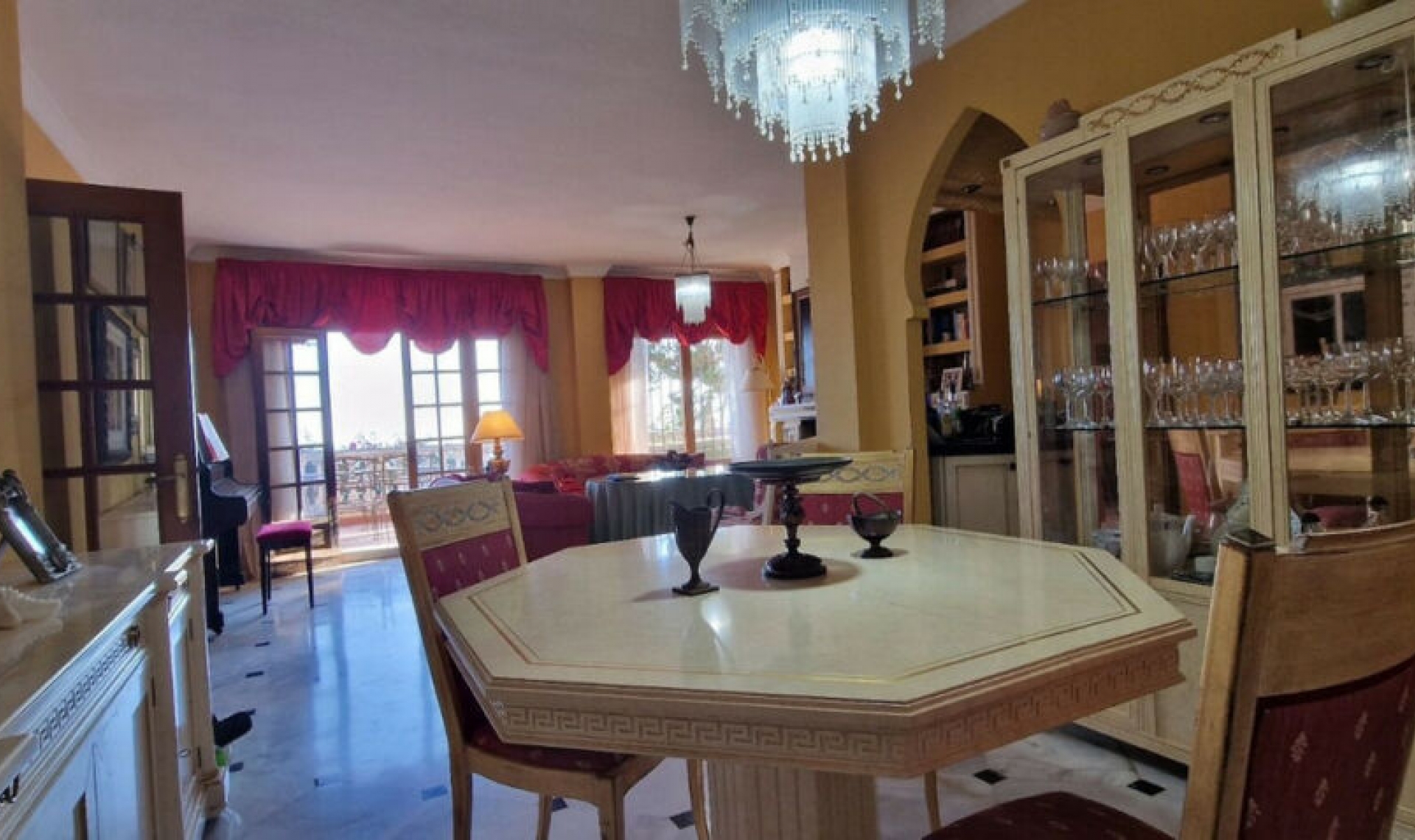 Resale - House -
Málaga Este