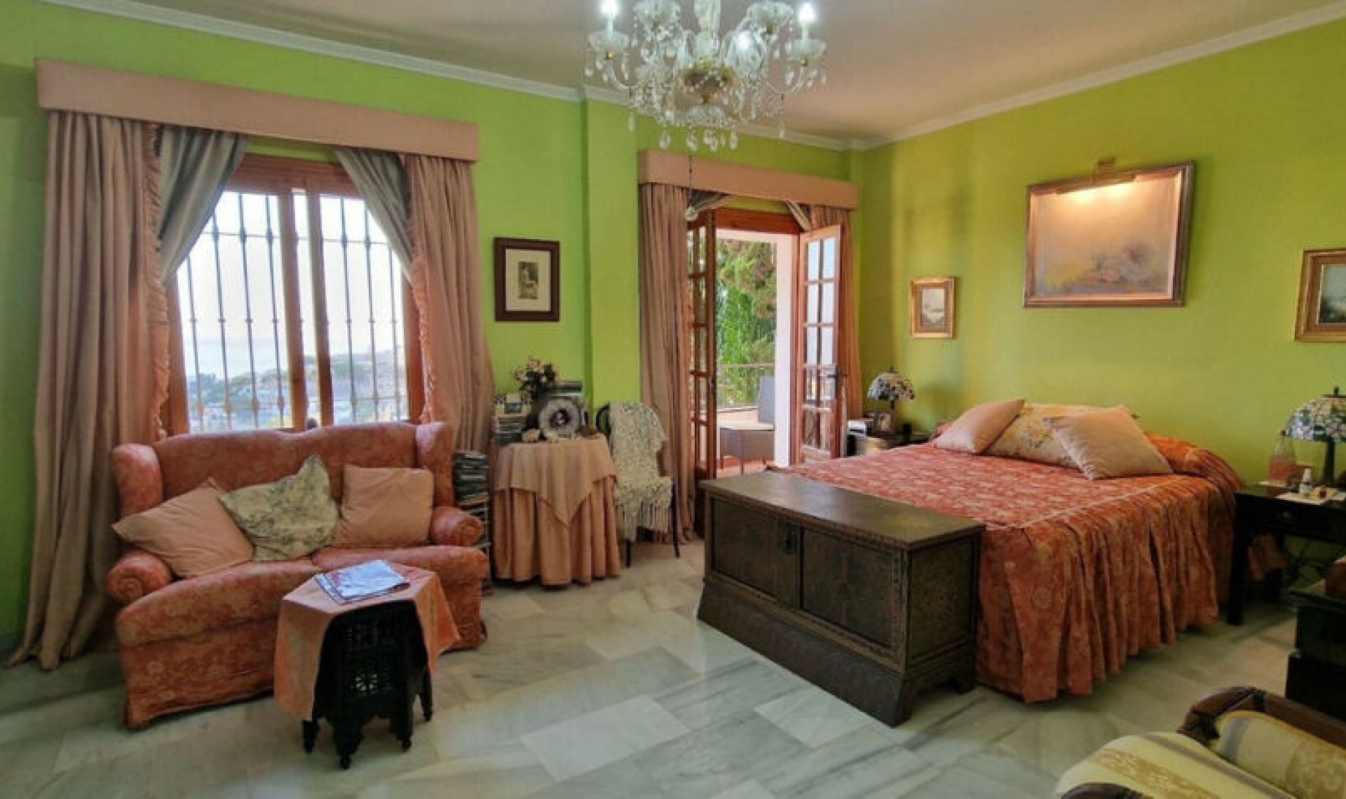 Resale - House -
Málaga Este