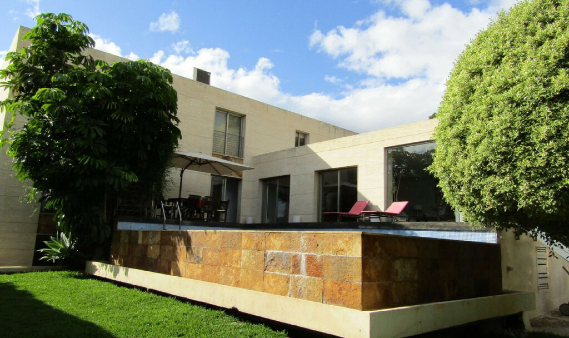 Resale - House -
Málaga Este