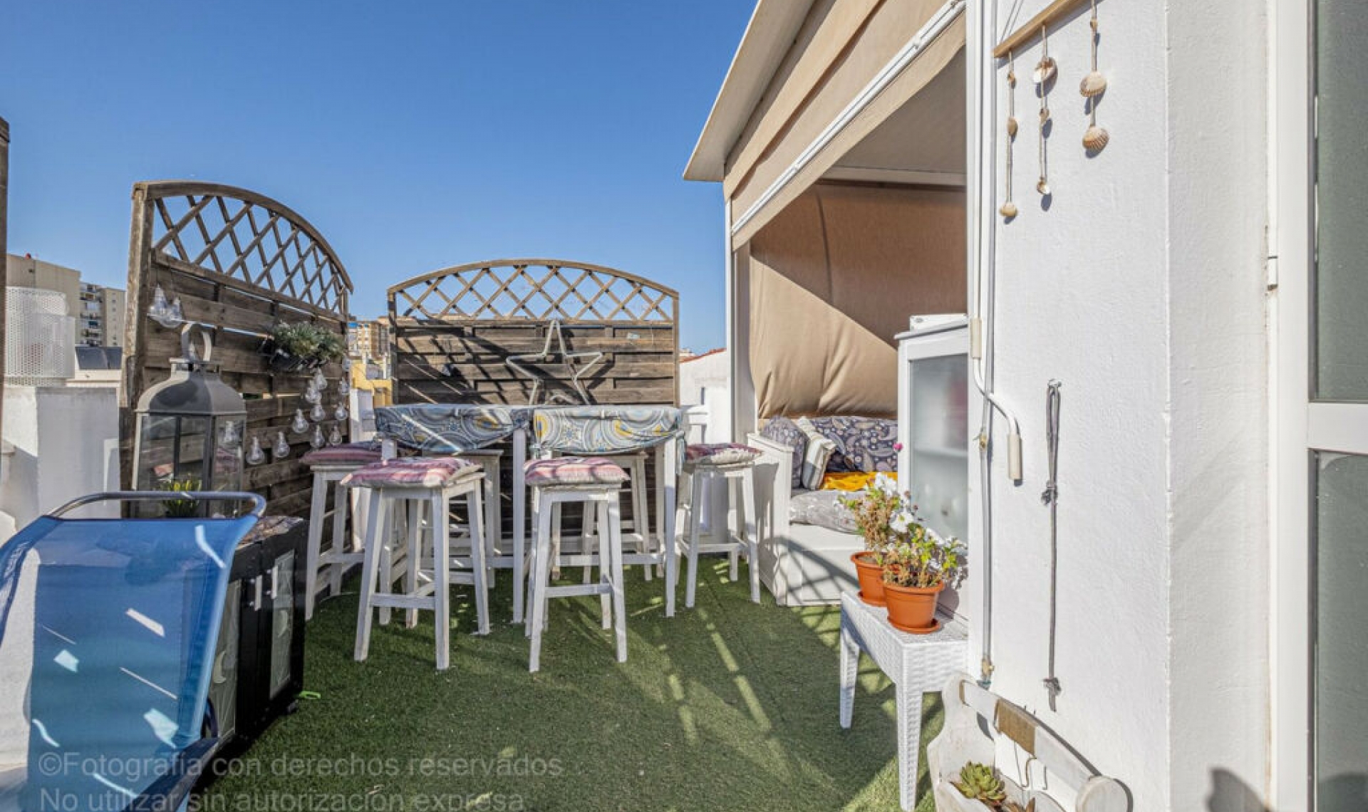 Resale - House -
Málaga