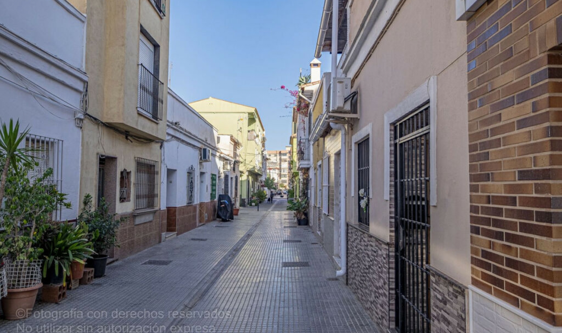 Resale - House -
Málaga