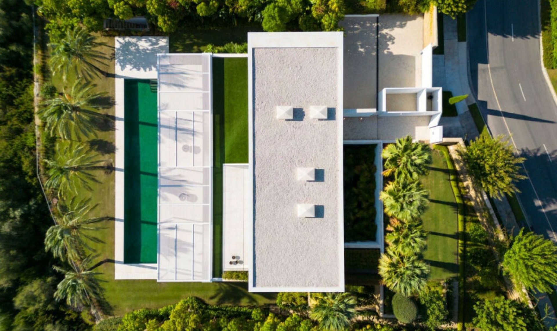Resale - House -
Málaga