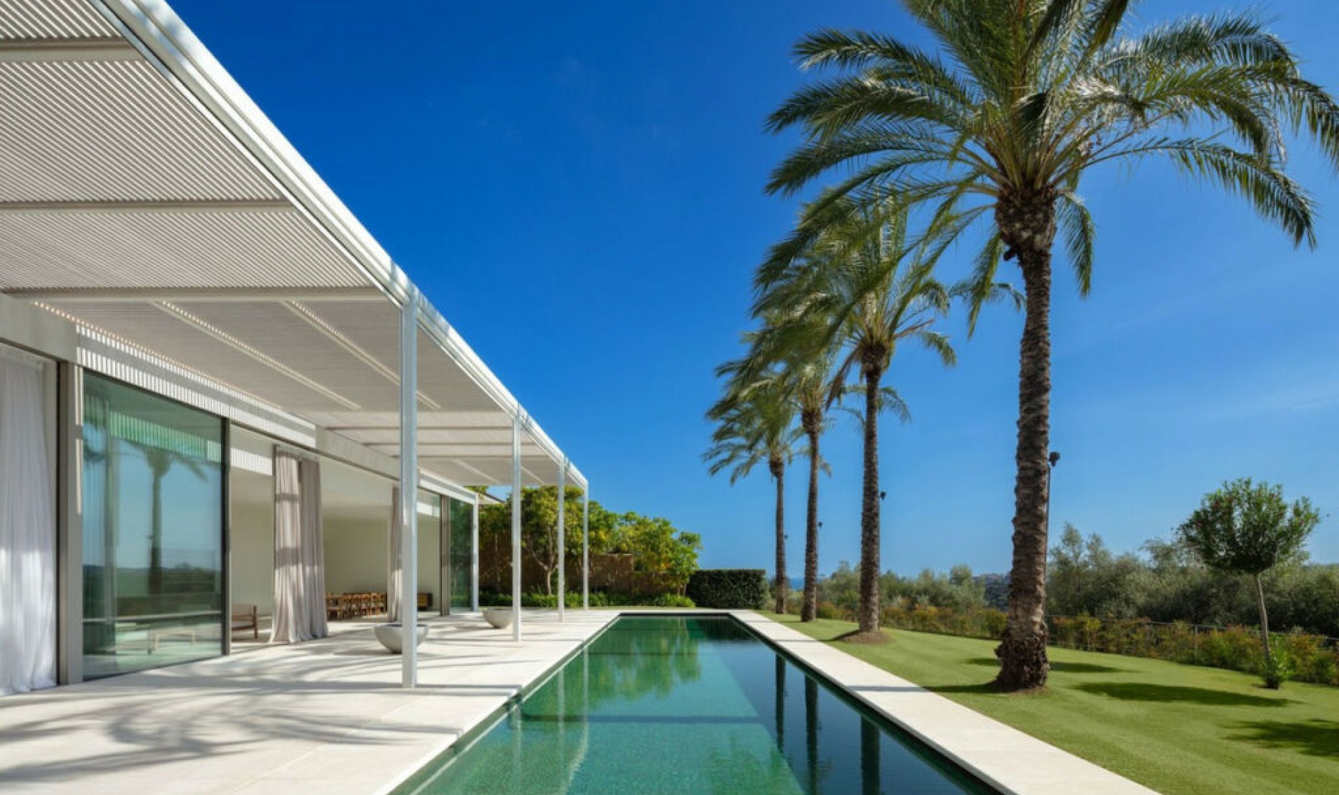 Resale - House -
Málaga