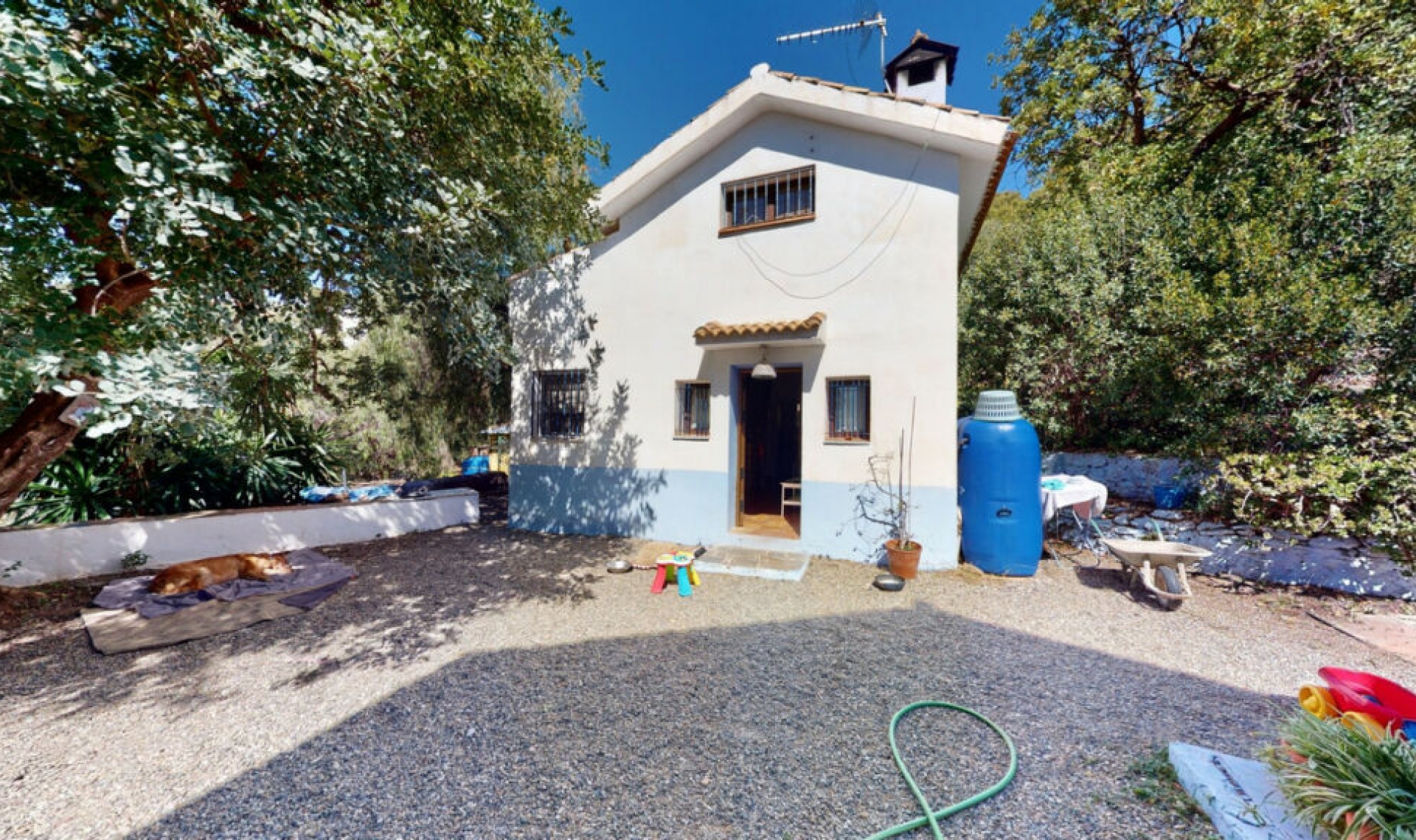 Resale - House -
Málaga