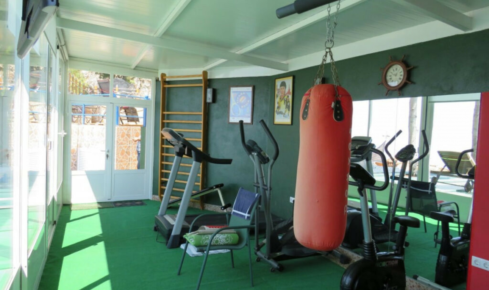 Resale - House -
Málaga