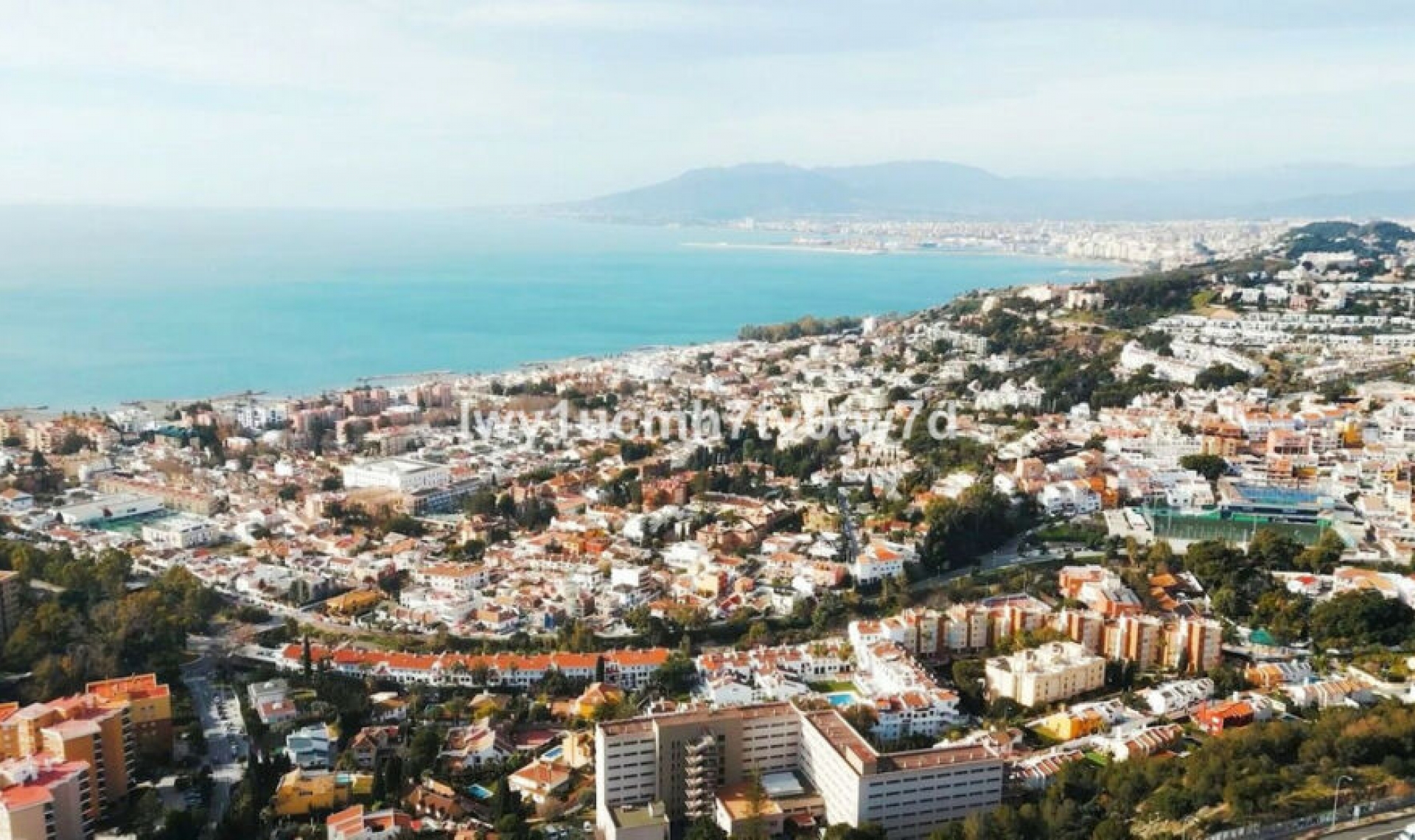 Resale - House -
Málaga