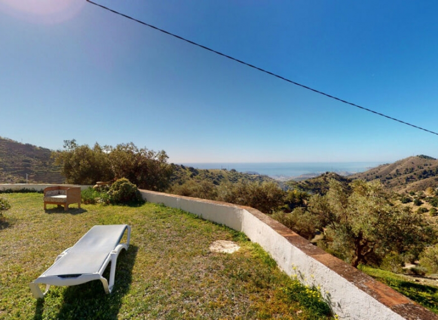 Resale - House -
Málaga