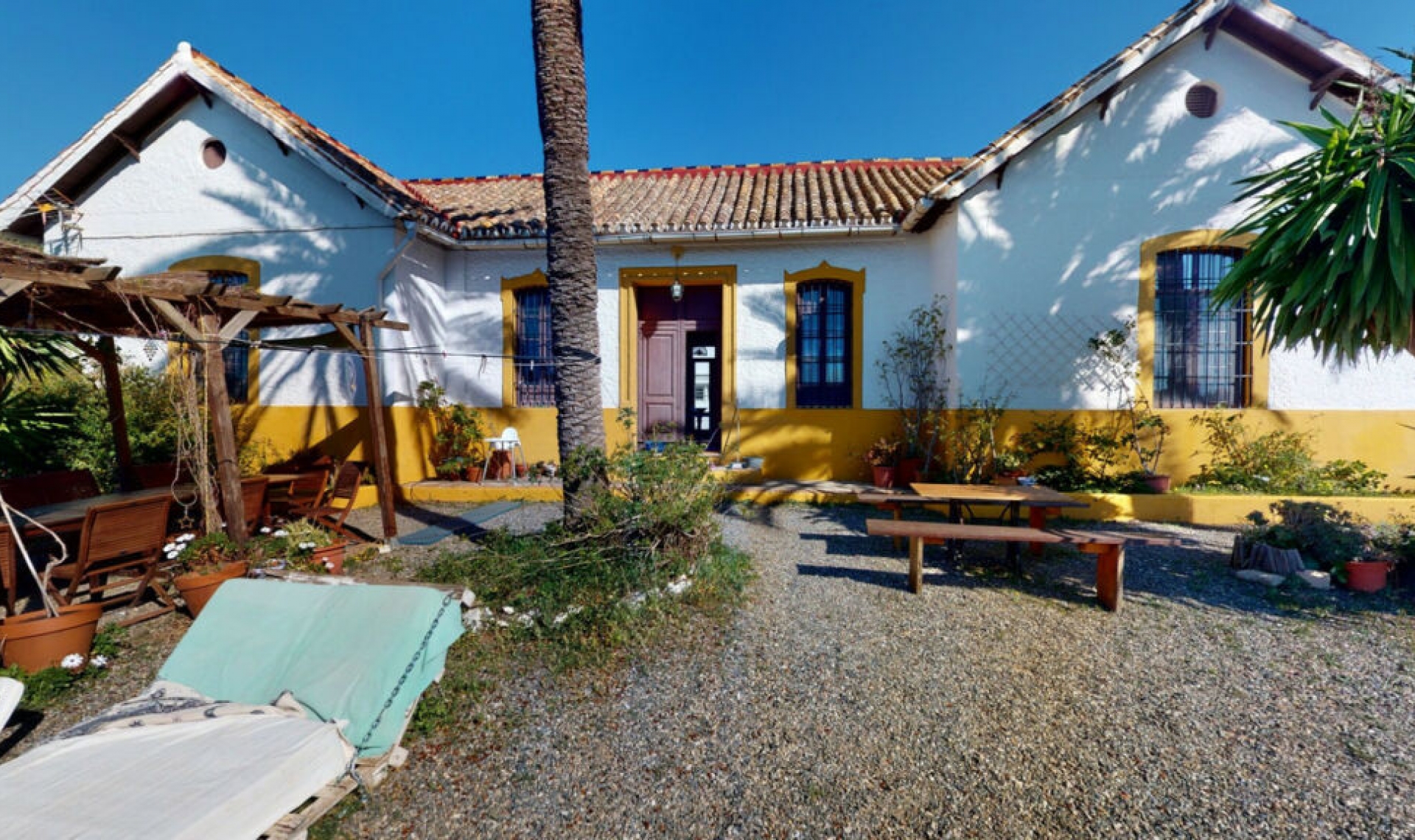 Resale - House -
Málaga