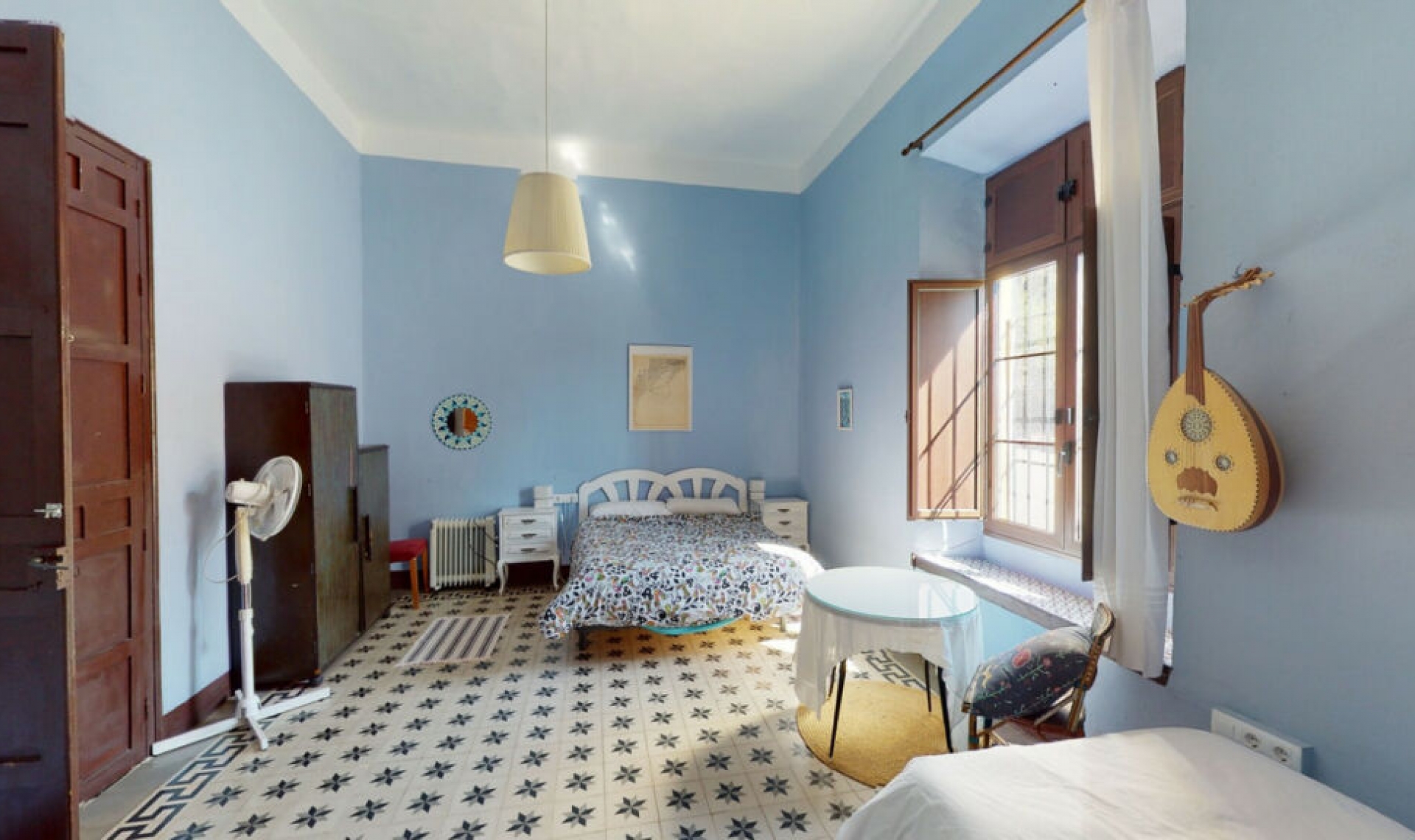 Resale - House -
Málaga