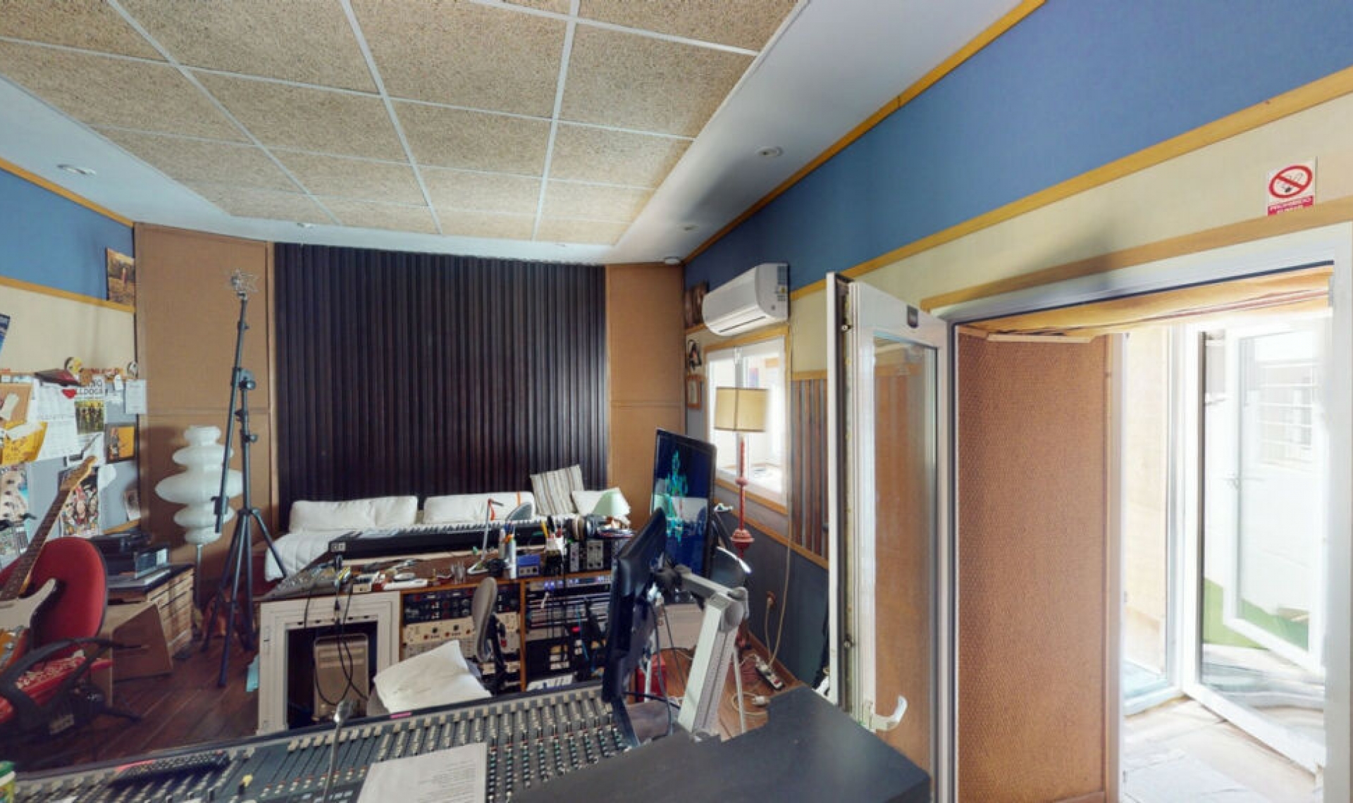 Resale - House -
Málaga