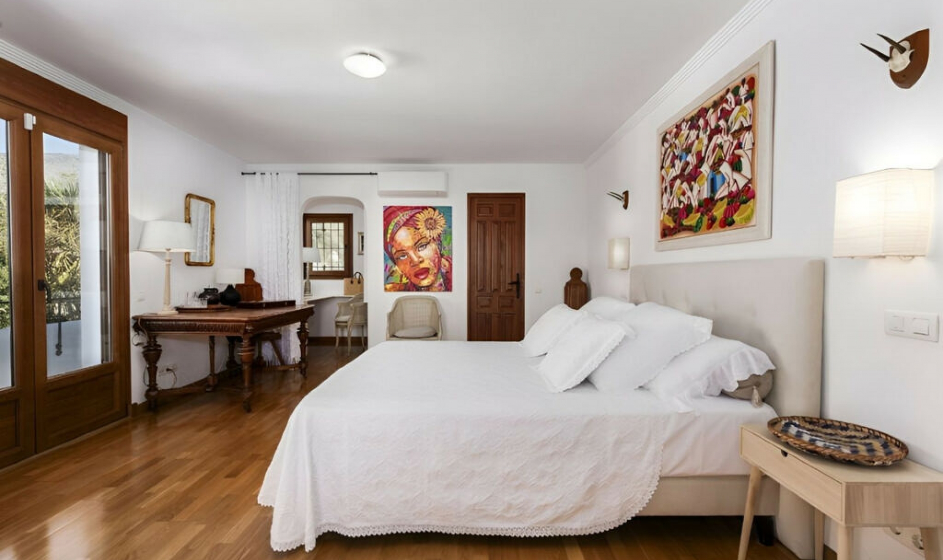 Resale - House -
Málaga