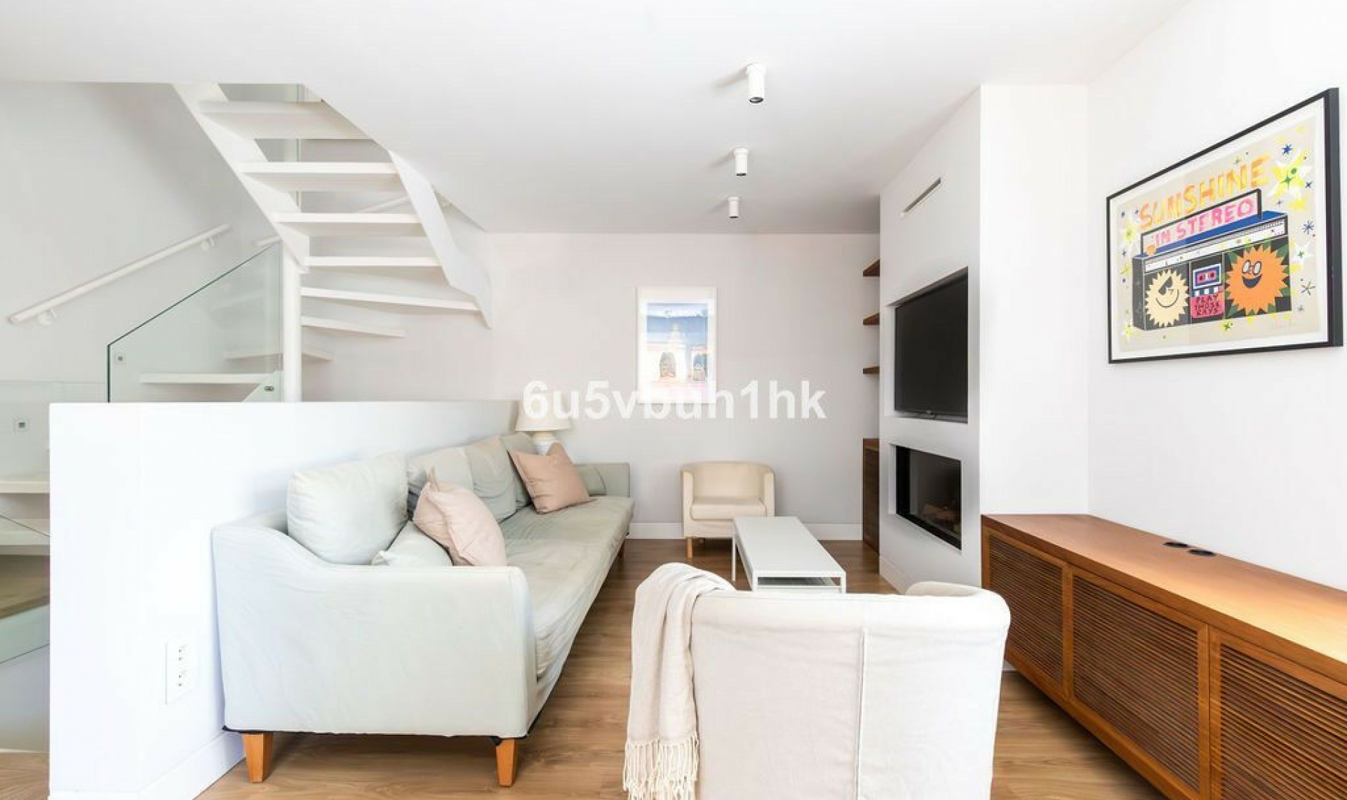 Resale - House -
Málaga