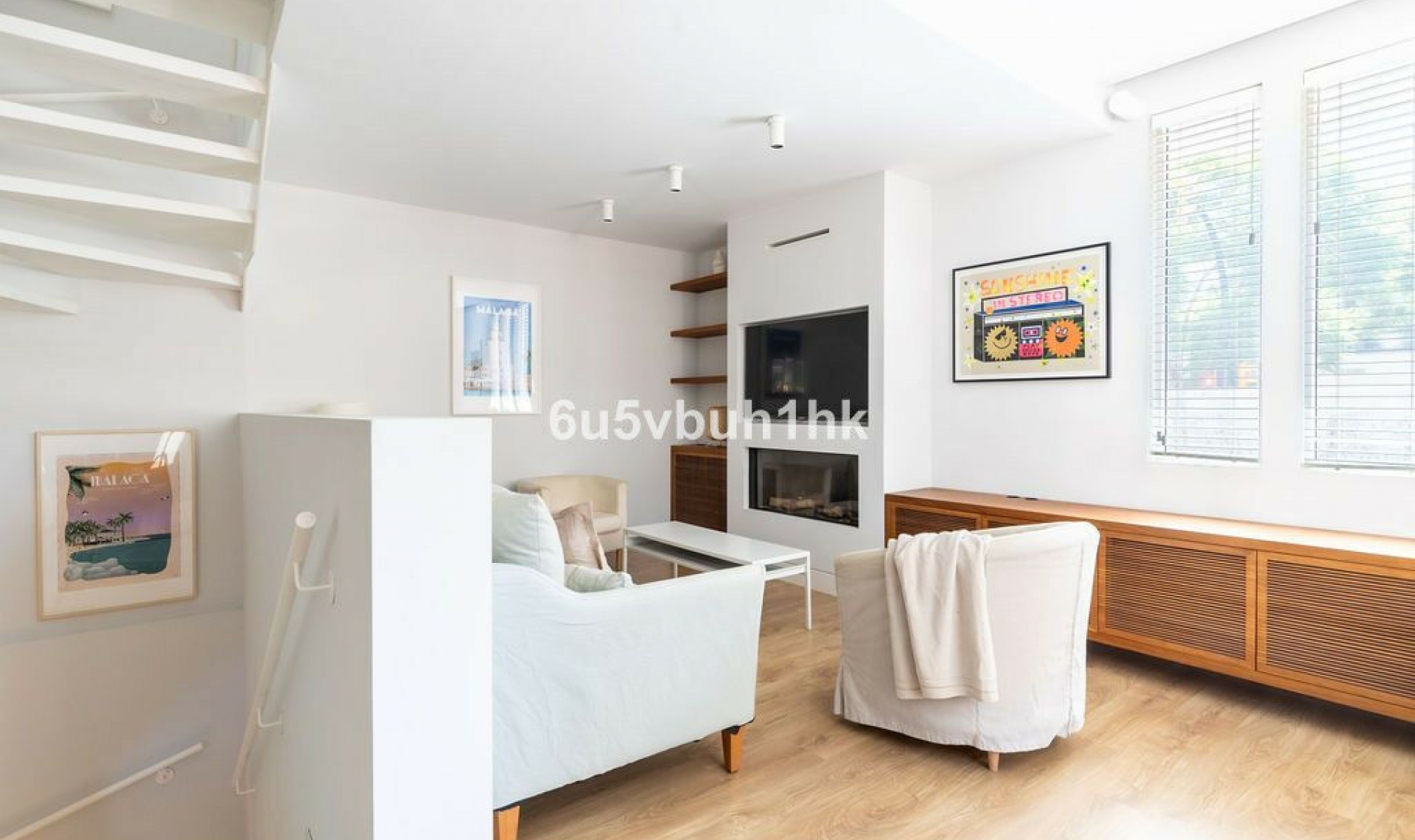 Resale - House -
Málaga