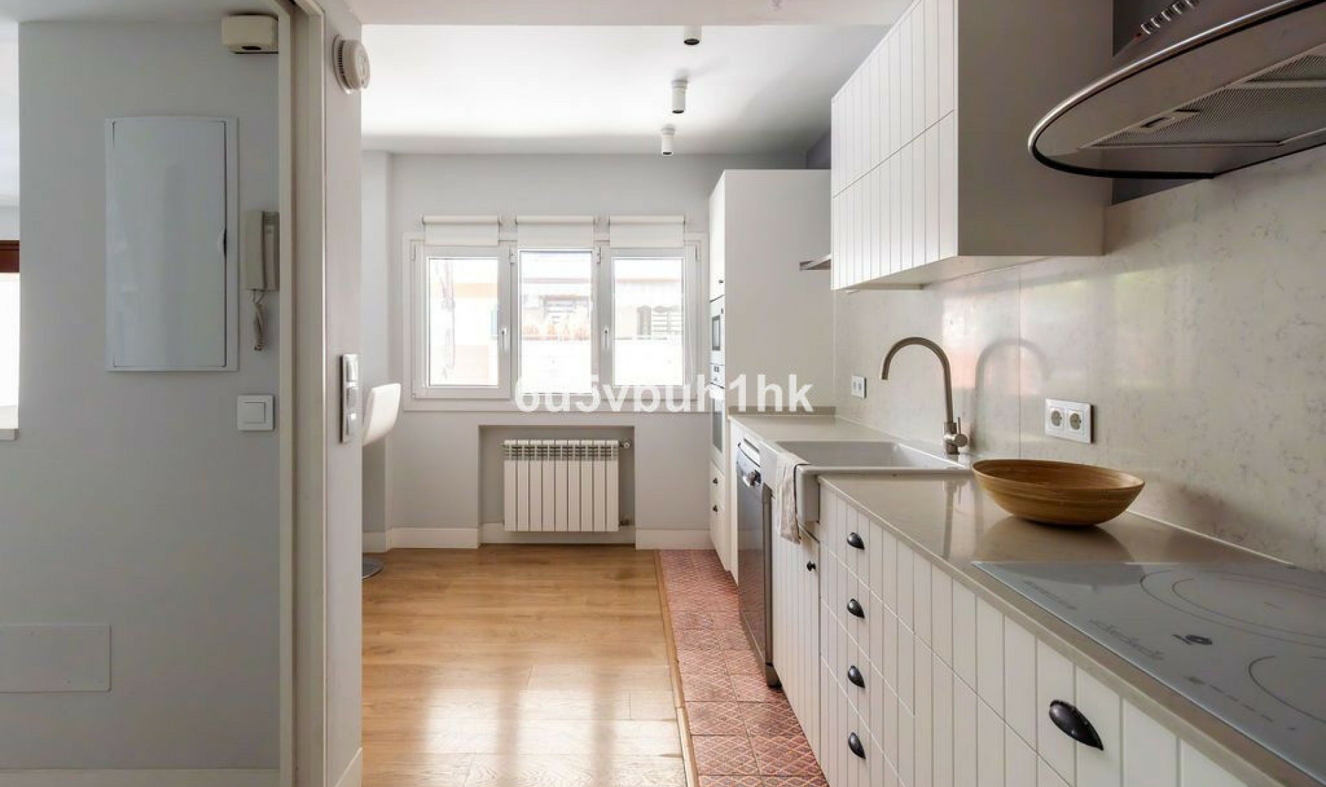 Resale - House -
Málaga