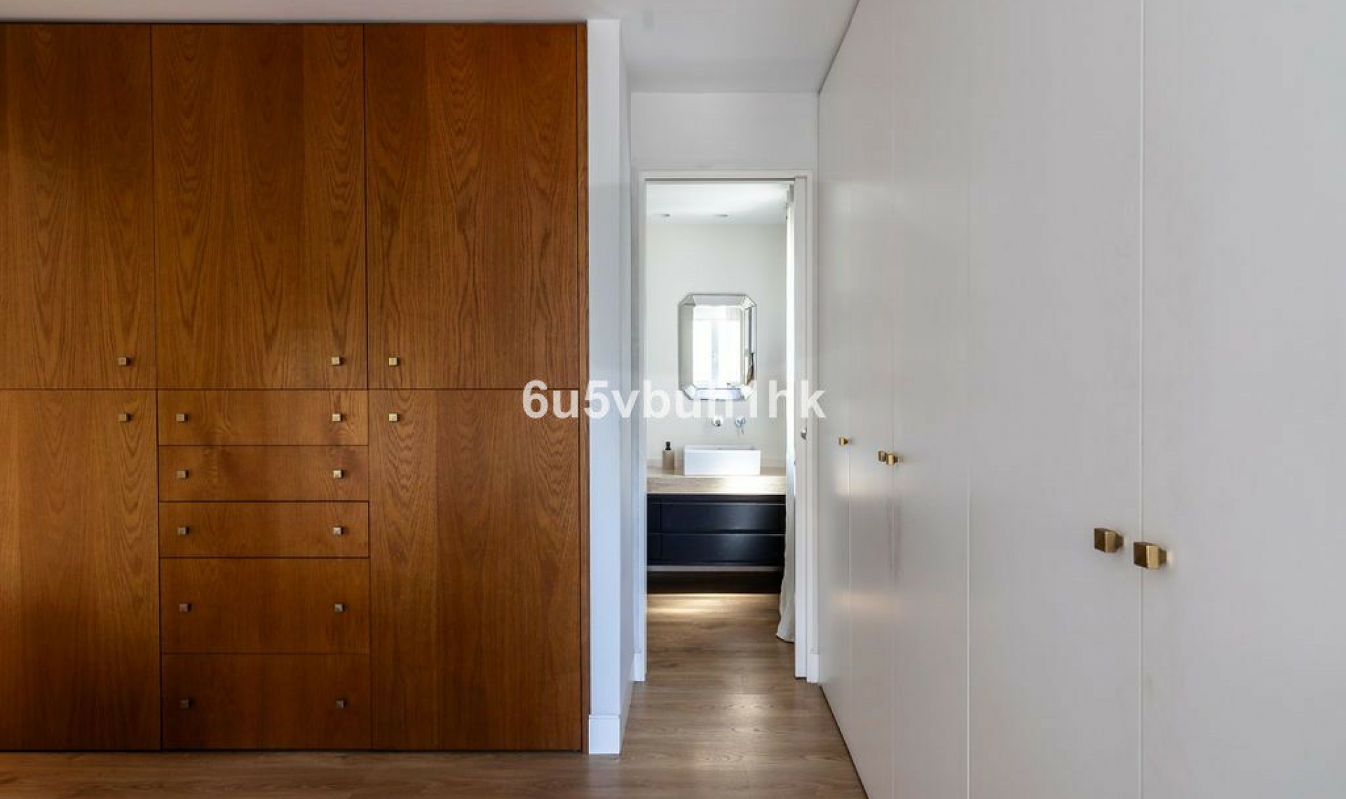 Resale - House -
Málaga