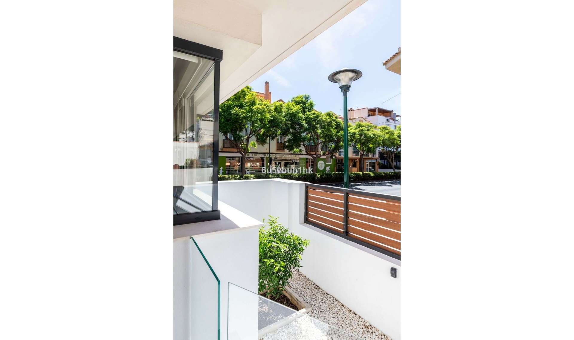 Resale - House -
Málaga