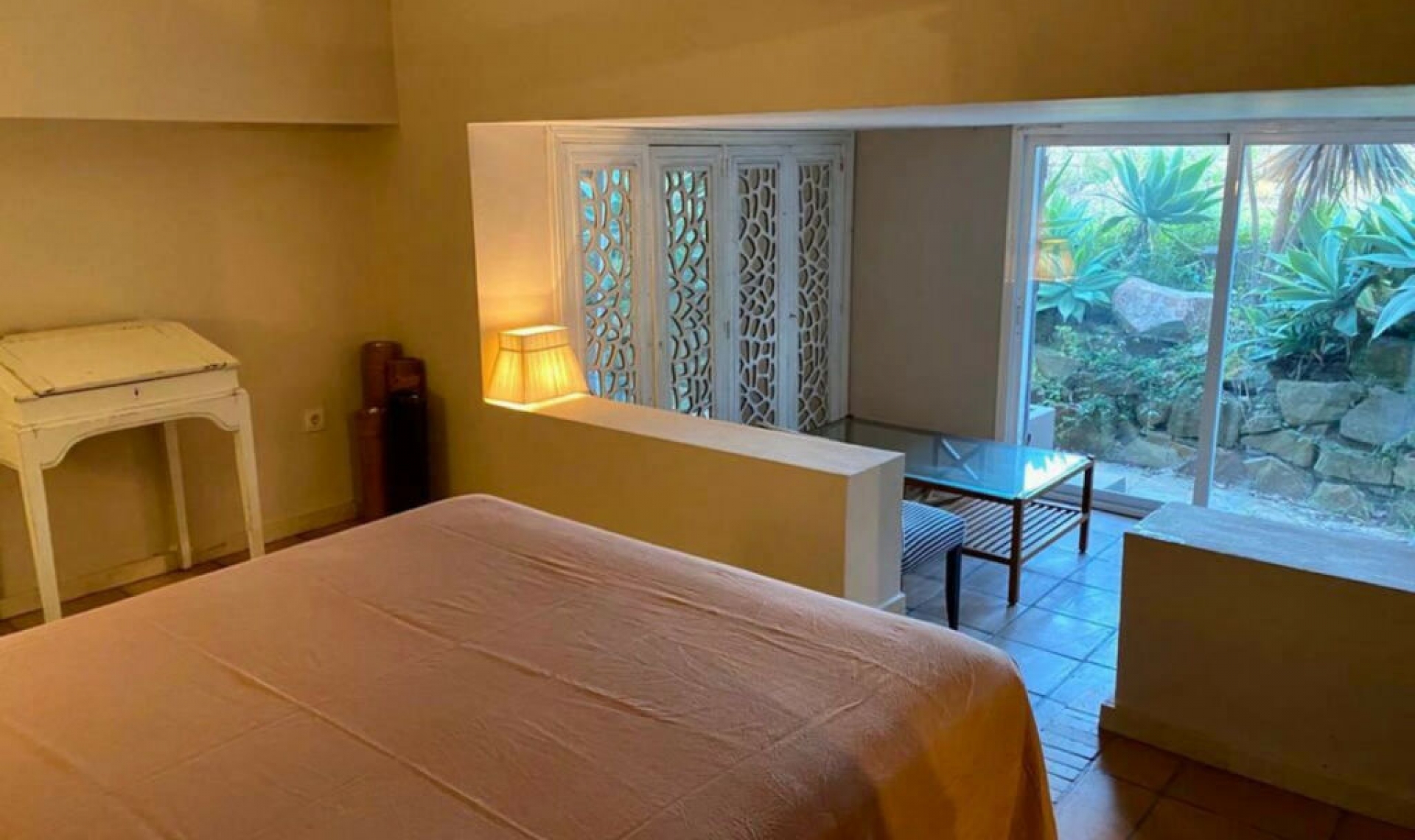 Resale - House -
Manilva