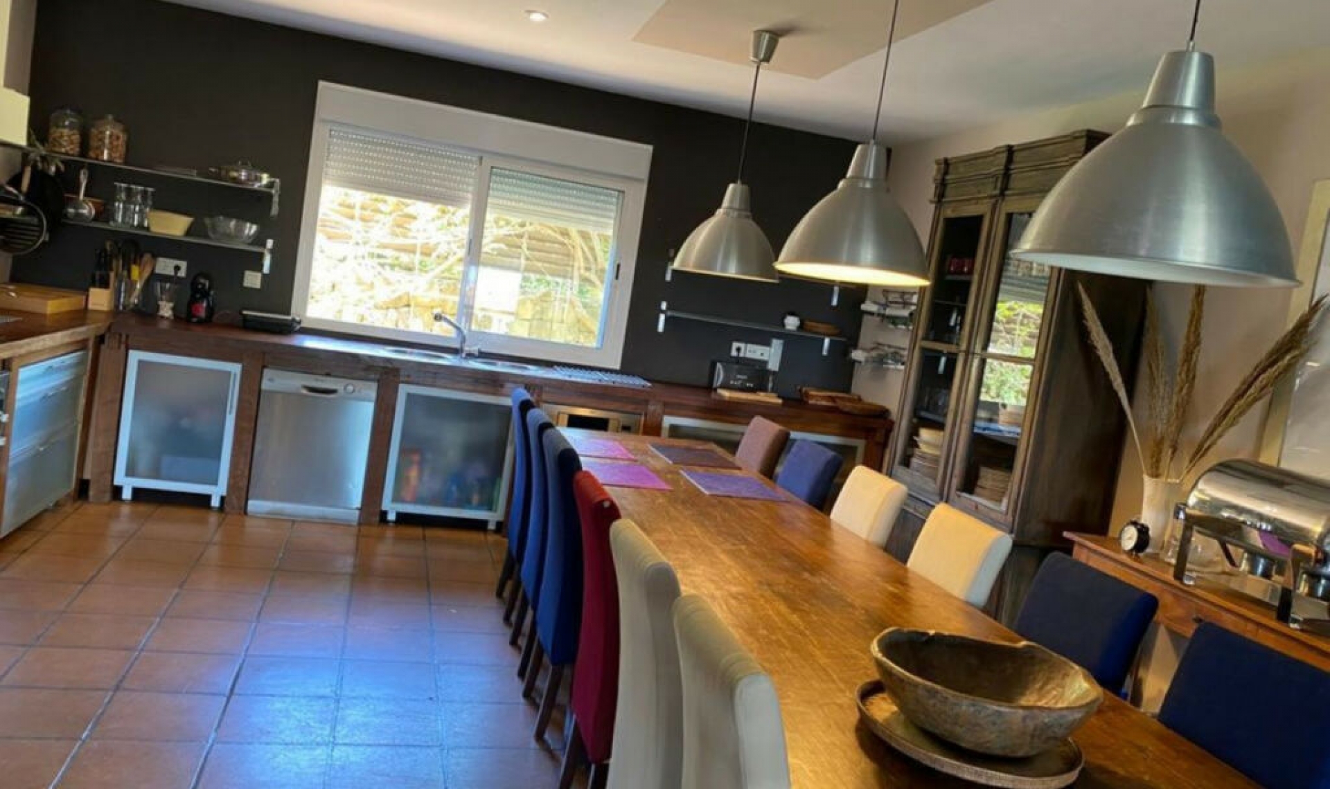 Resale - House -
Manilva